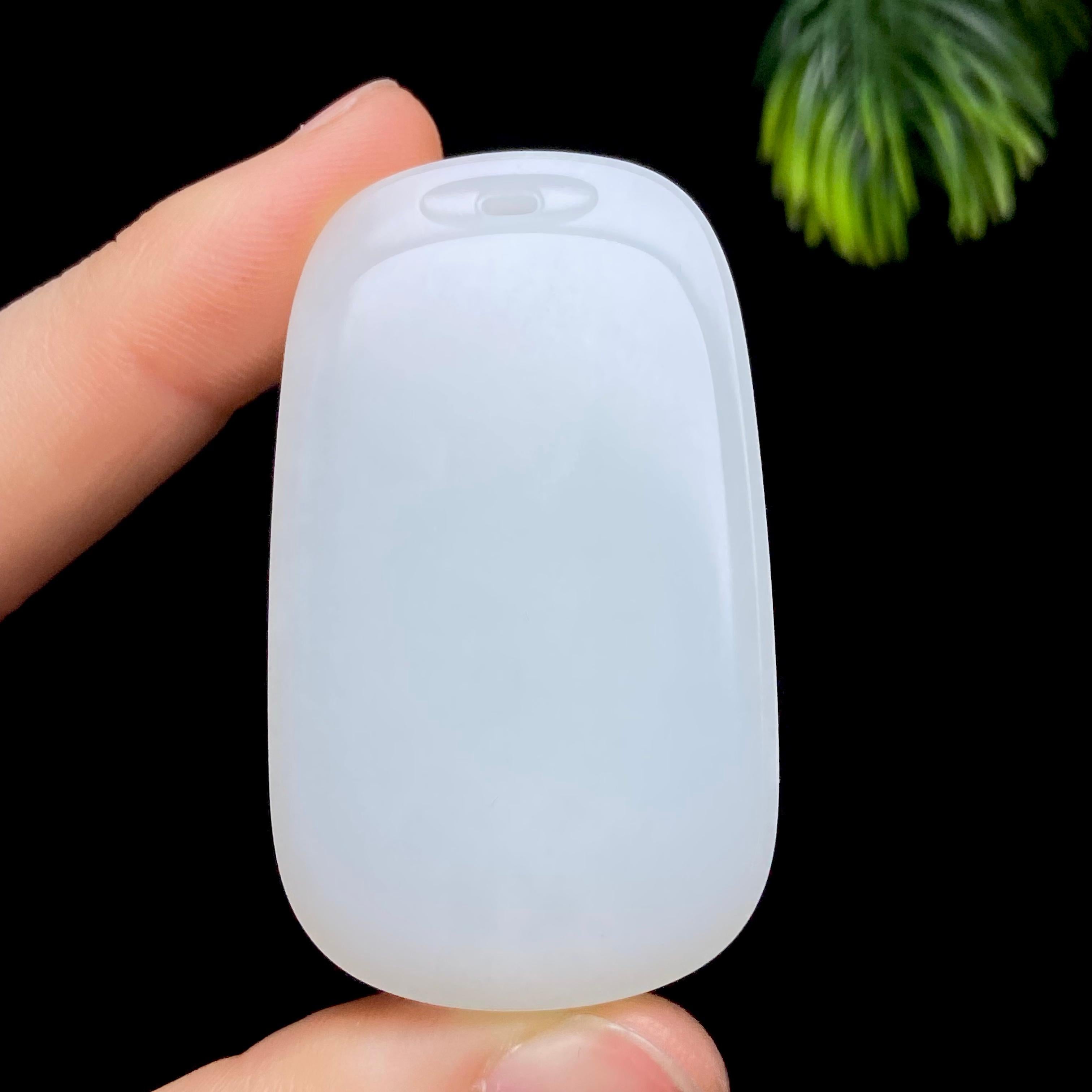 和田玉新疆料白玉无事牌（40.8g）