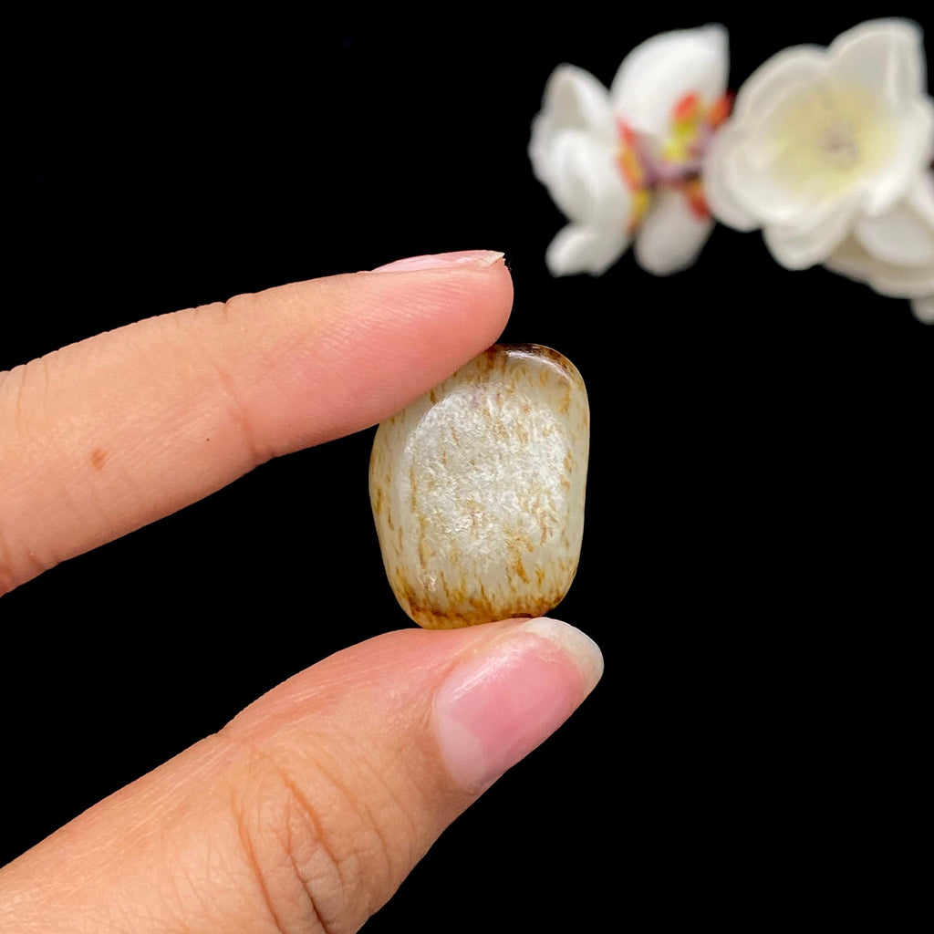 和田玉洒金皮籽料（8.2g）