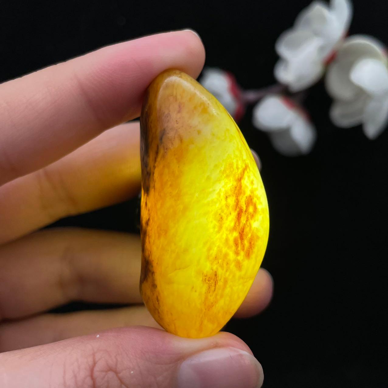 和田玉聚黄皮籽料（30.3g）