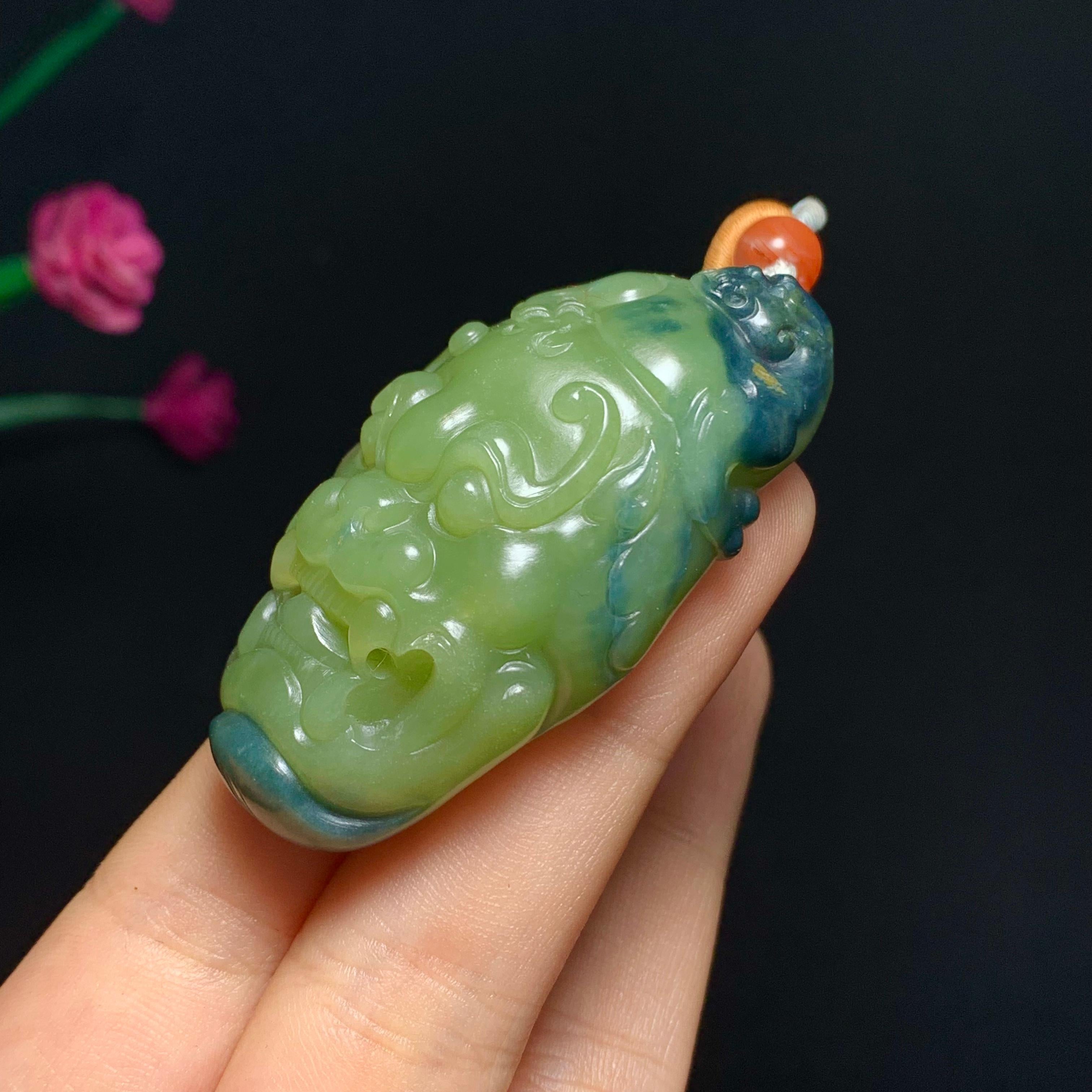 和田玉山料青黄口兽面挂件（46.2g）