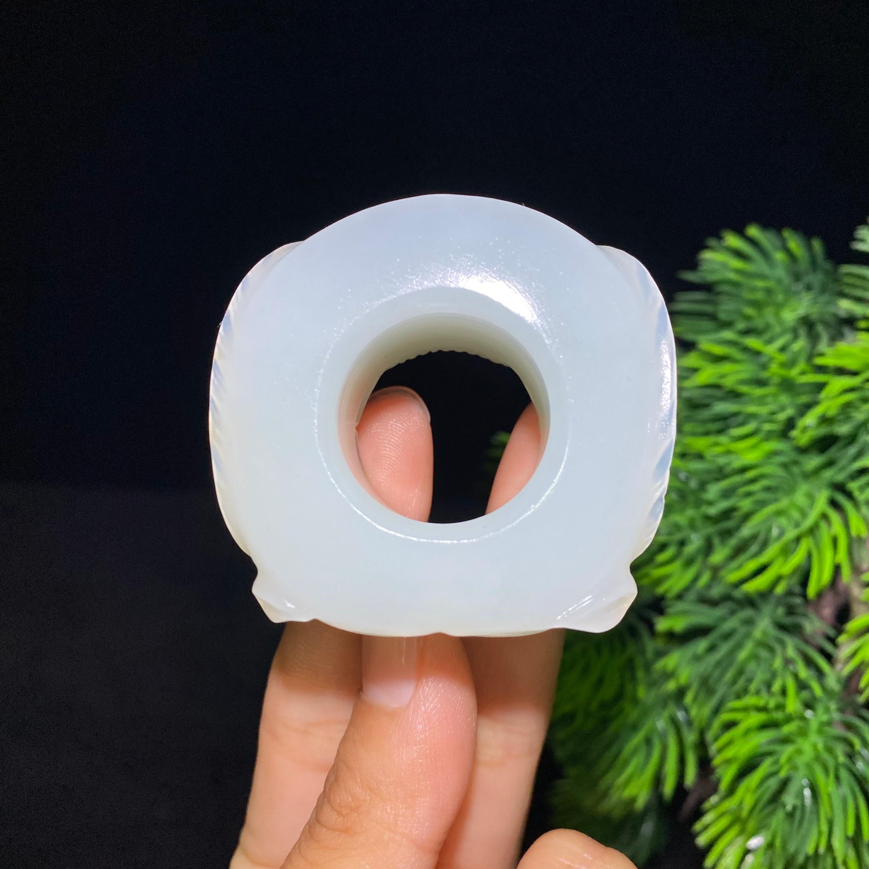 和田糖白玉龙头扳指（70.0g）