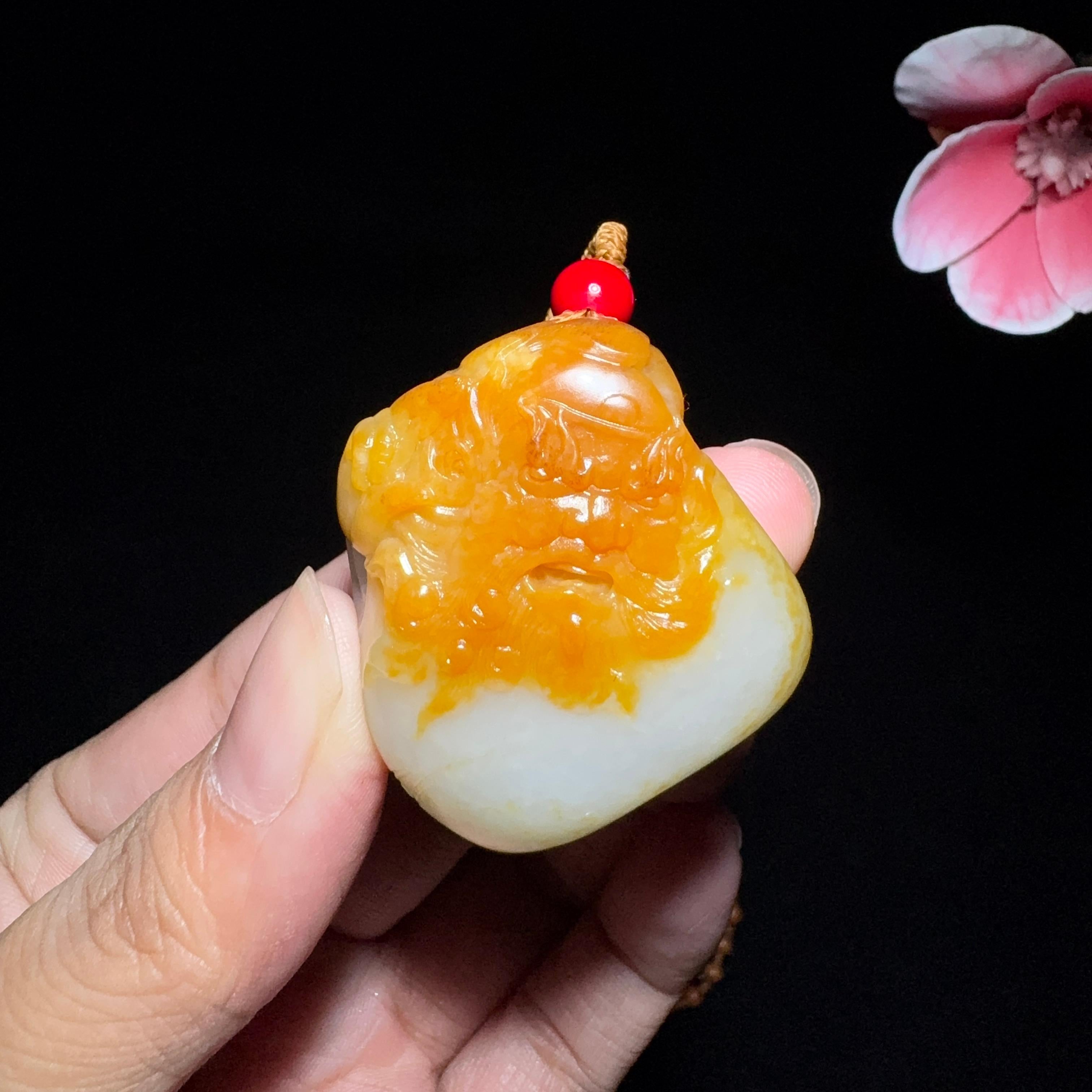 和田玉籽料钟馗纳福（45.8g）