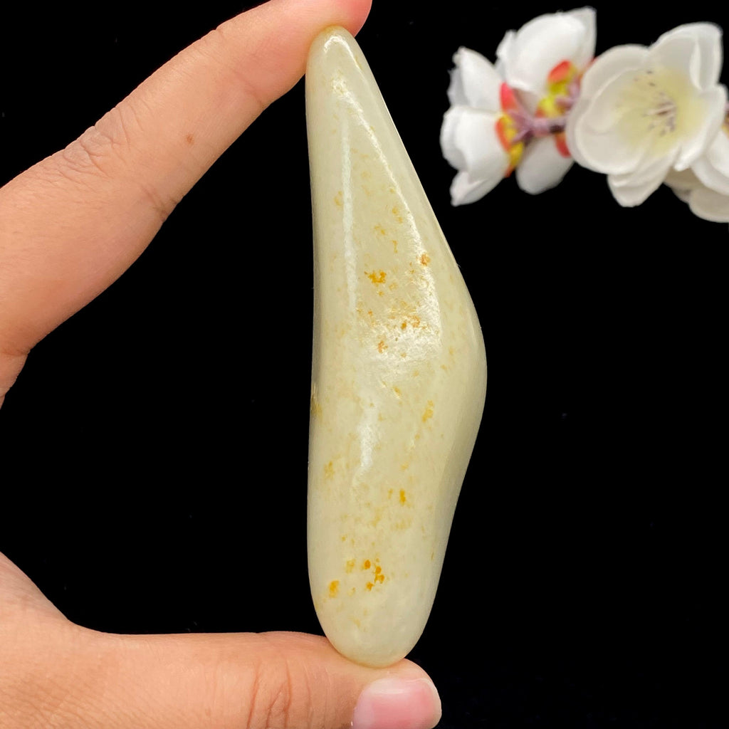 和田玉洒金皮籽料手把件（105.9g）