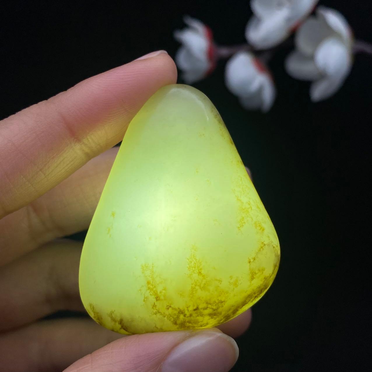 和田玉秋梨皮籽料（30.8g）