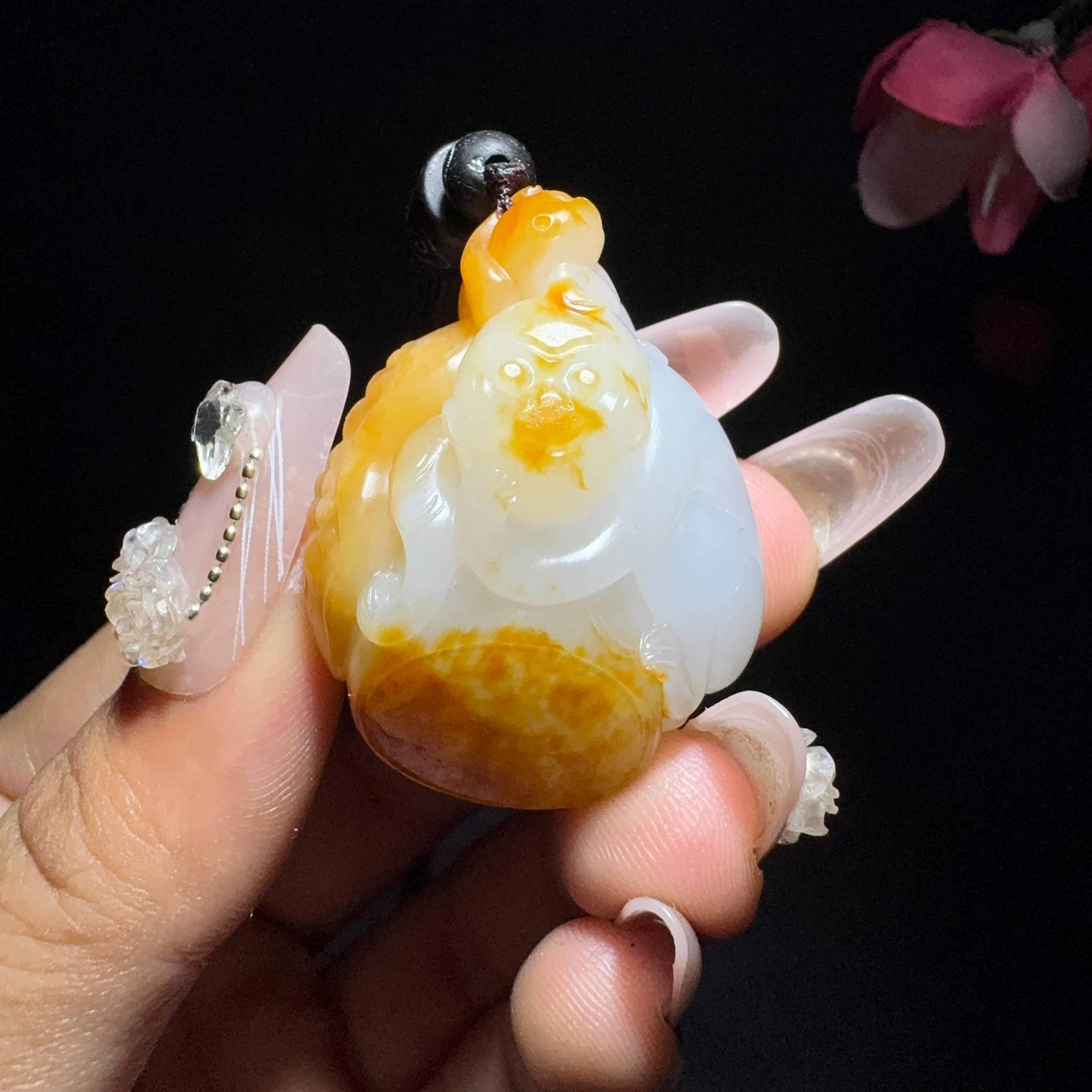 和田玉籽料挂件辈辈封侯（29.6g）