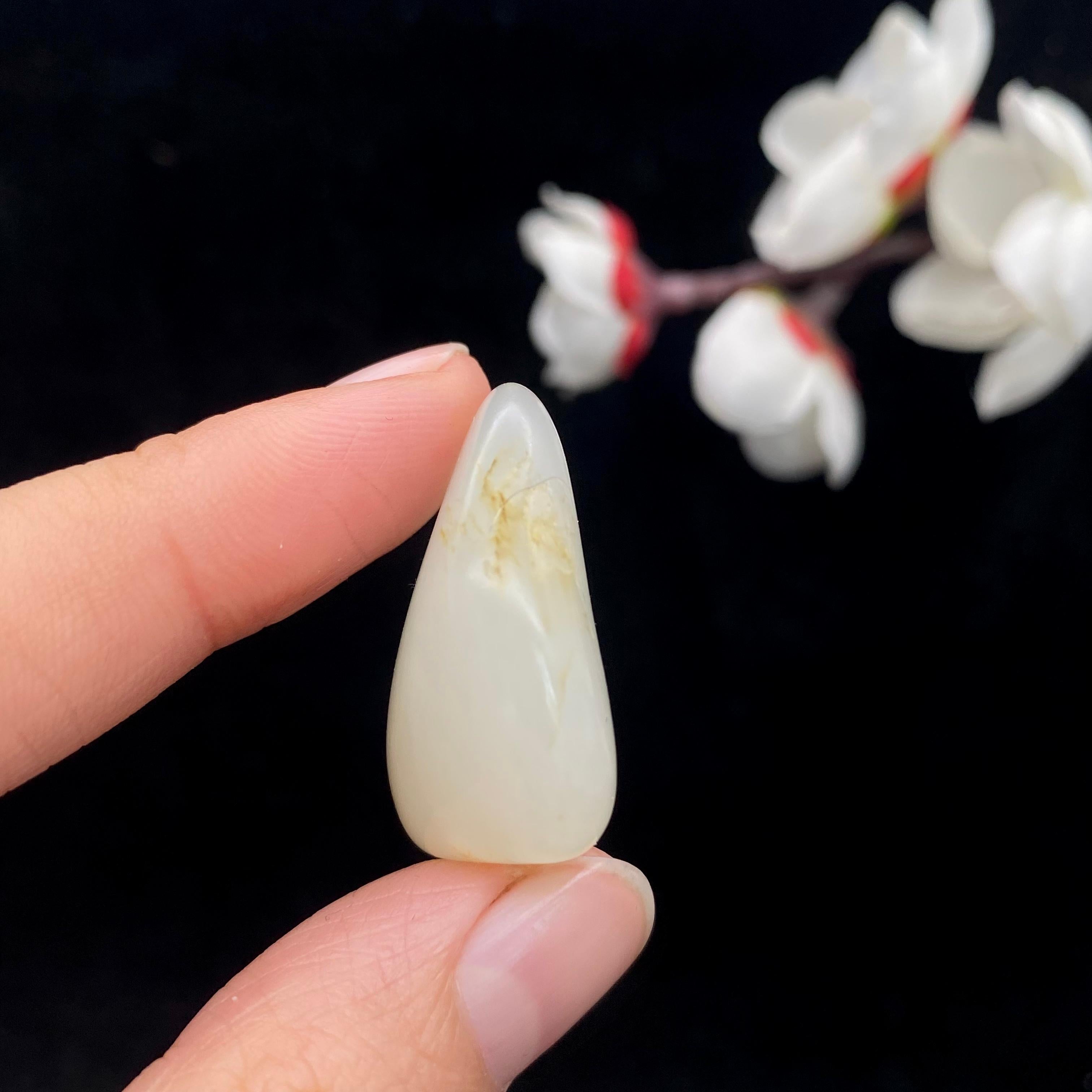 和田玉-白玉籽料吊坠籽（12.1g）