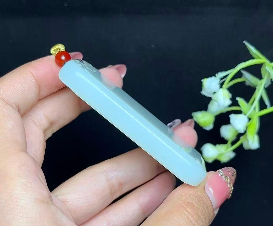 和田玉糖白平安无事牌（67.4g）