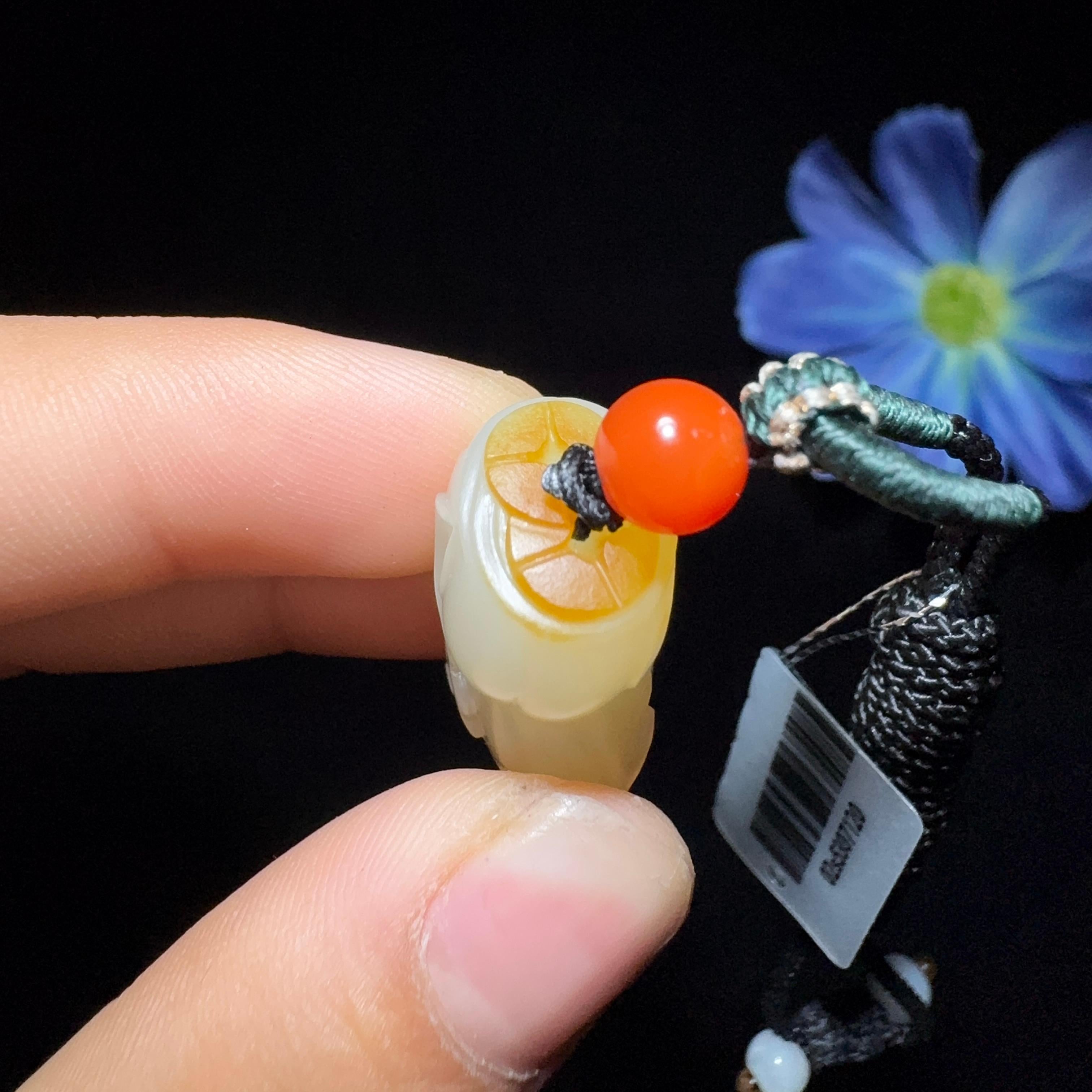 和田玉籽料玉白菜挂件（11.5g）