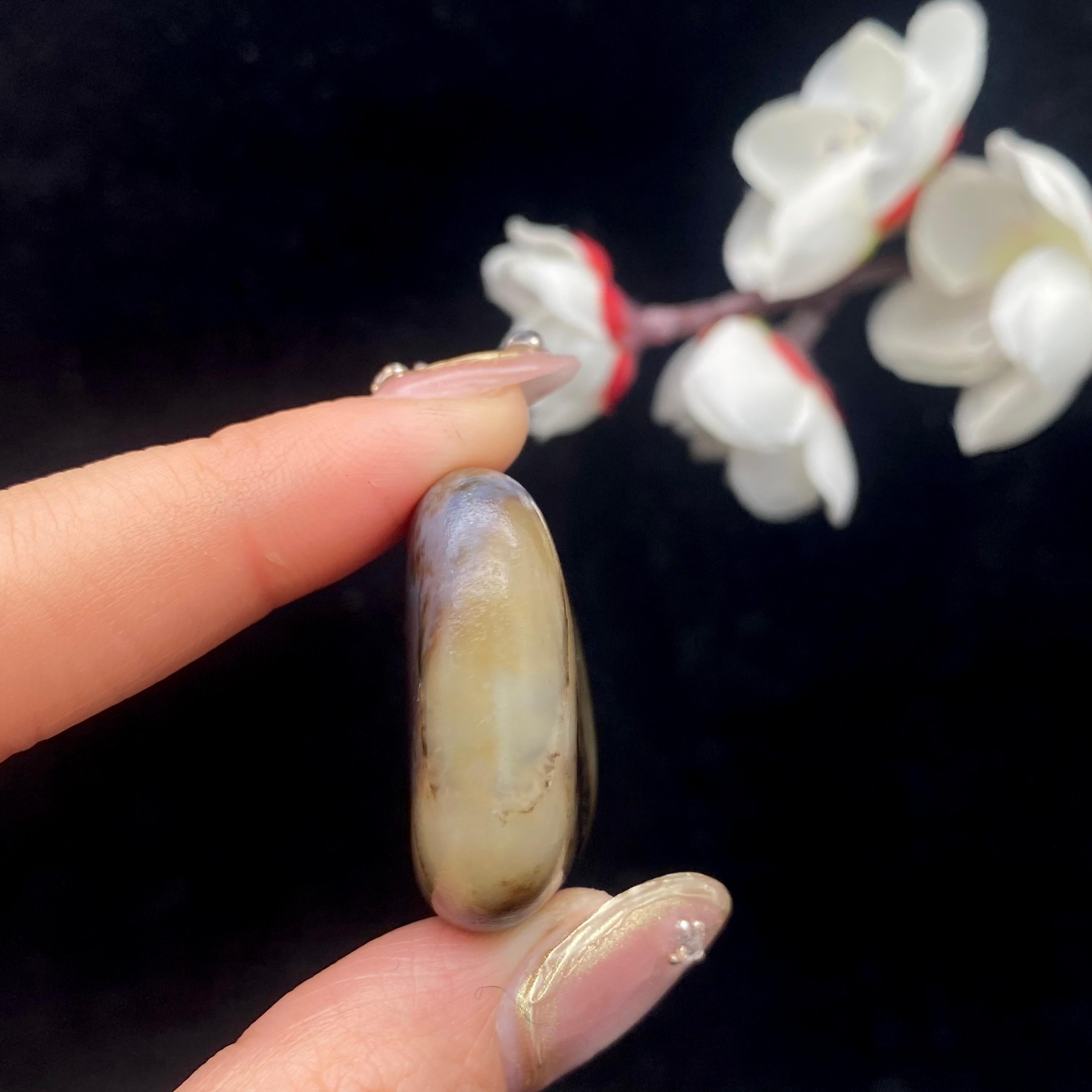 和田玉糖籽料原石（22.5g）