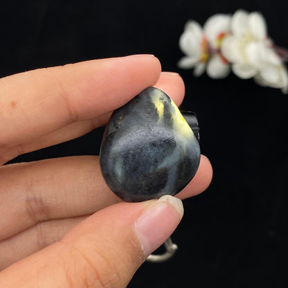 和田玉青花籽料原石（10.2g）