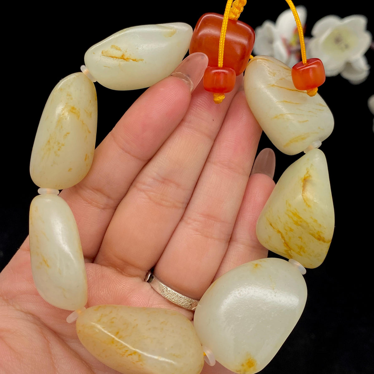 和田玉洒金皮籽料【精品手串】（118.5g）