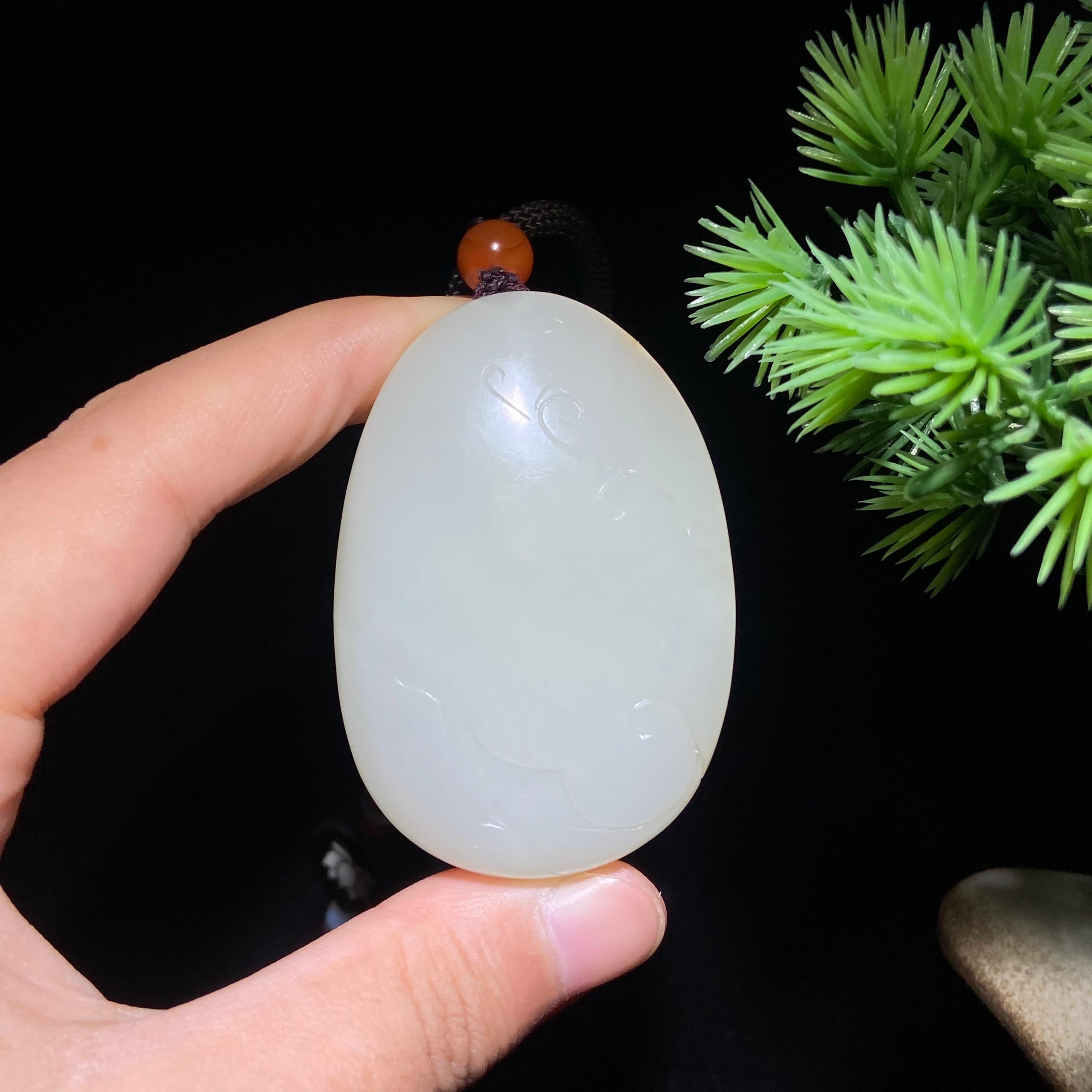 和田玉籽料花开富贵（53.9g）