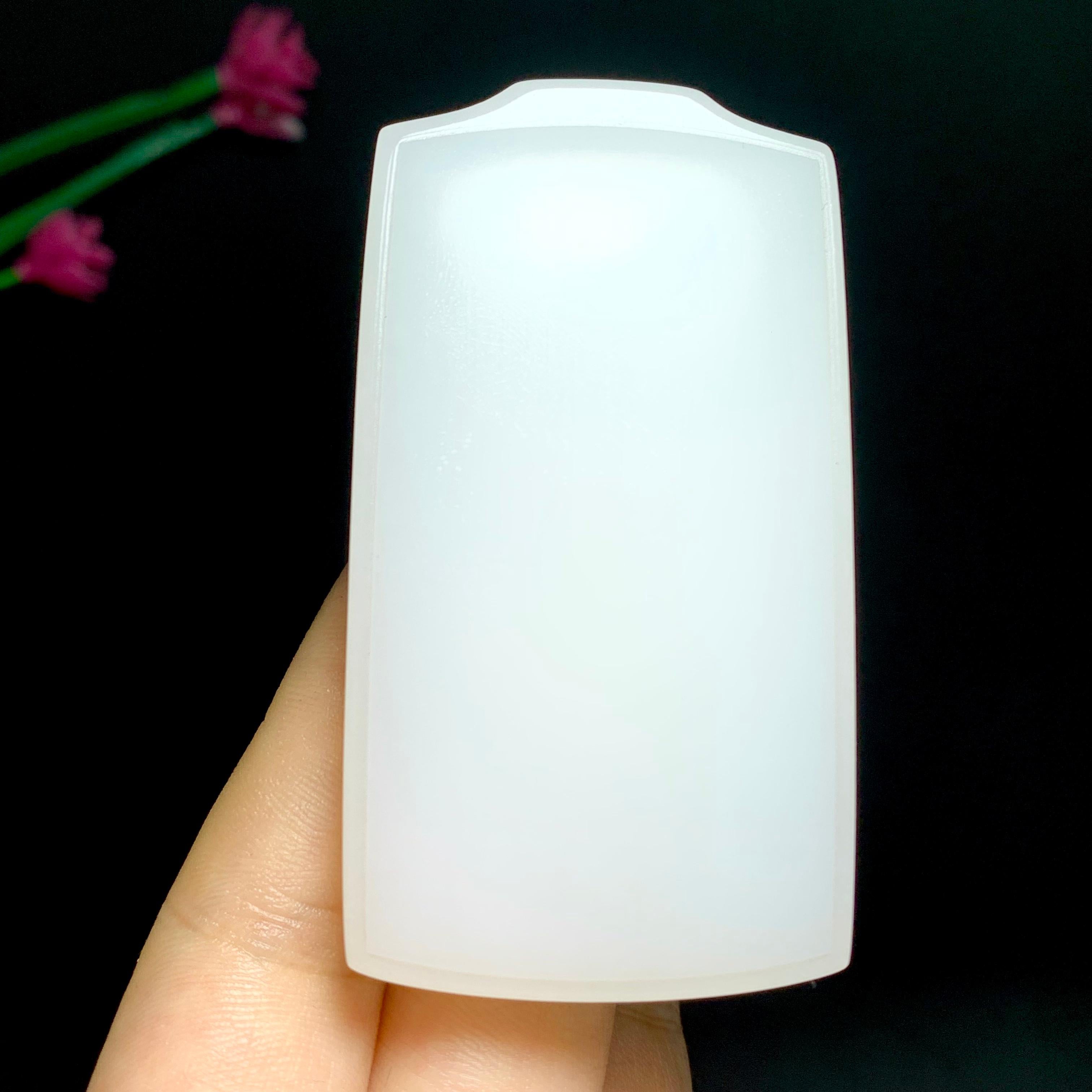 高品质和田玉羊脂白玉无事牌（73.5g）