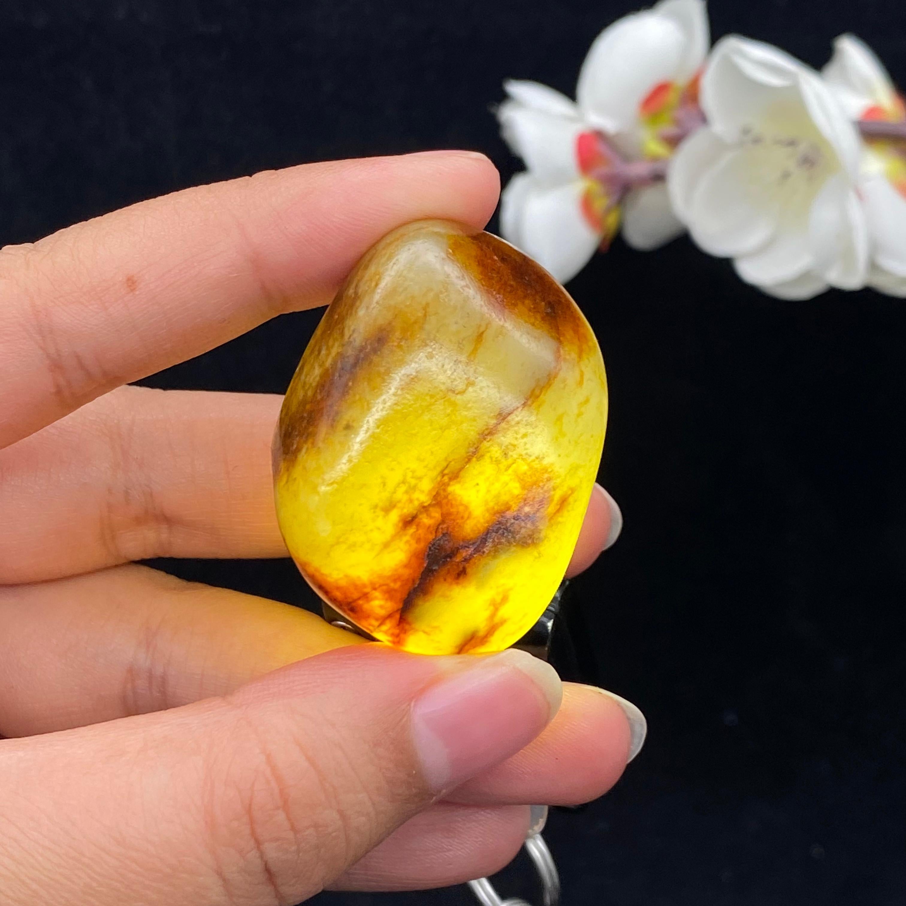 和田玉红皮籽料（42.9g）