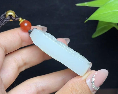 和田羊脂玉大日如来（48.2g）