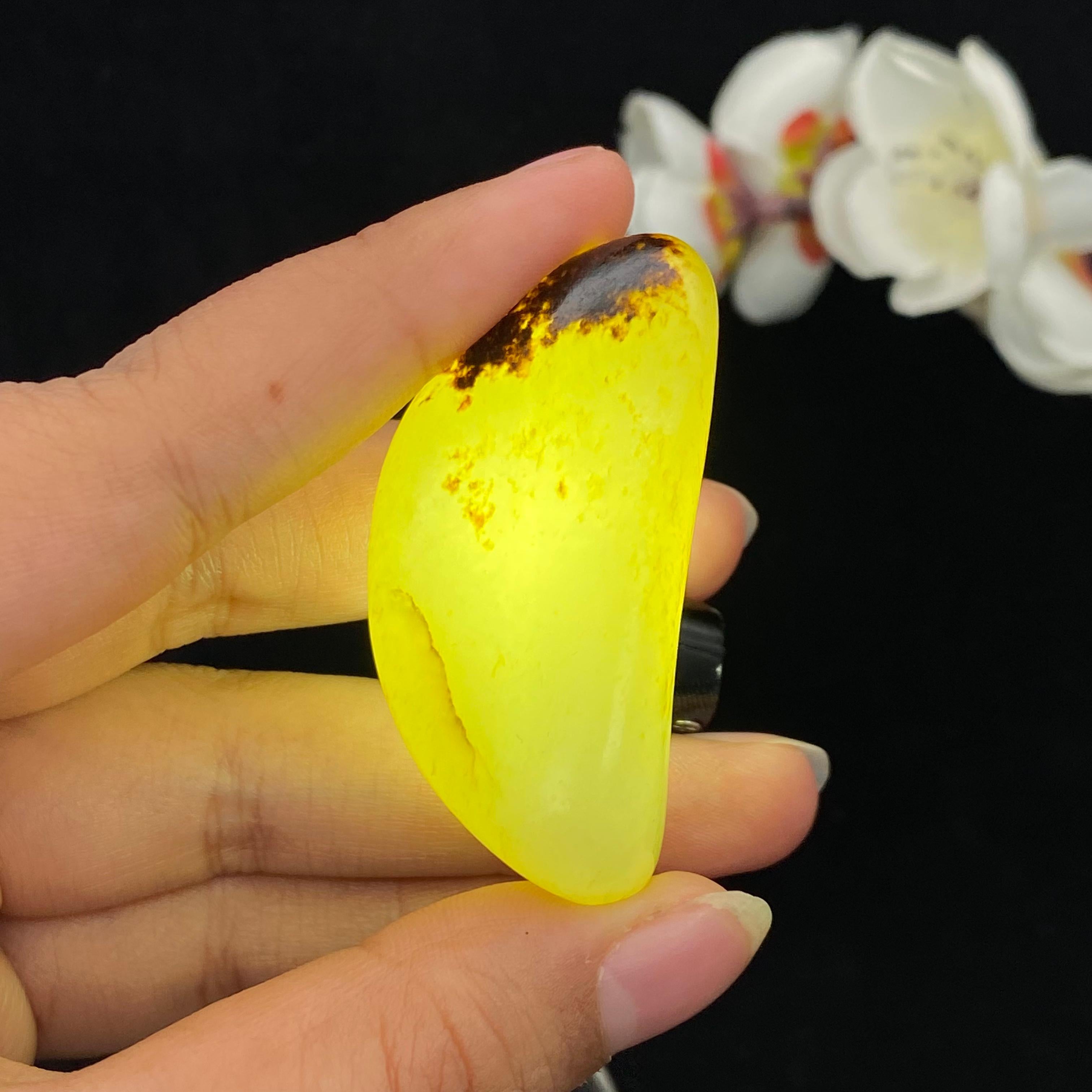 和田玉黑黄皮籽料挂件（38.1g）