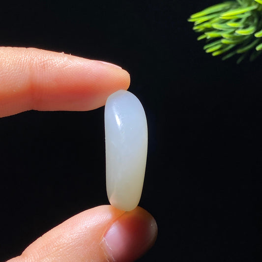 和田玉-白玉籽料原石（8.1g）