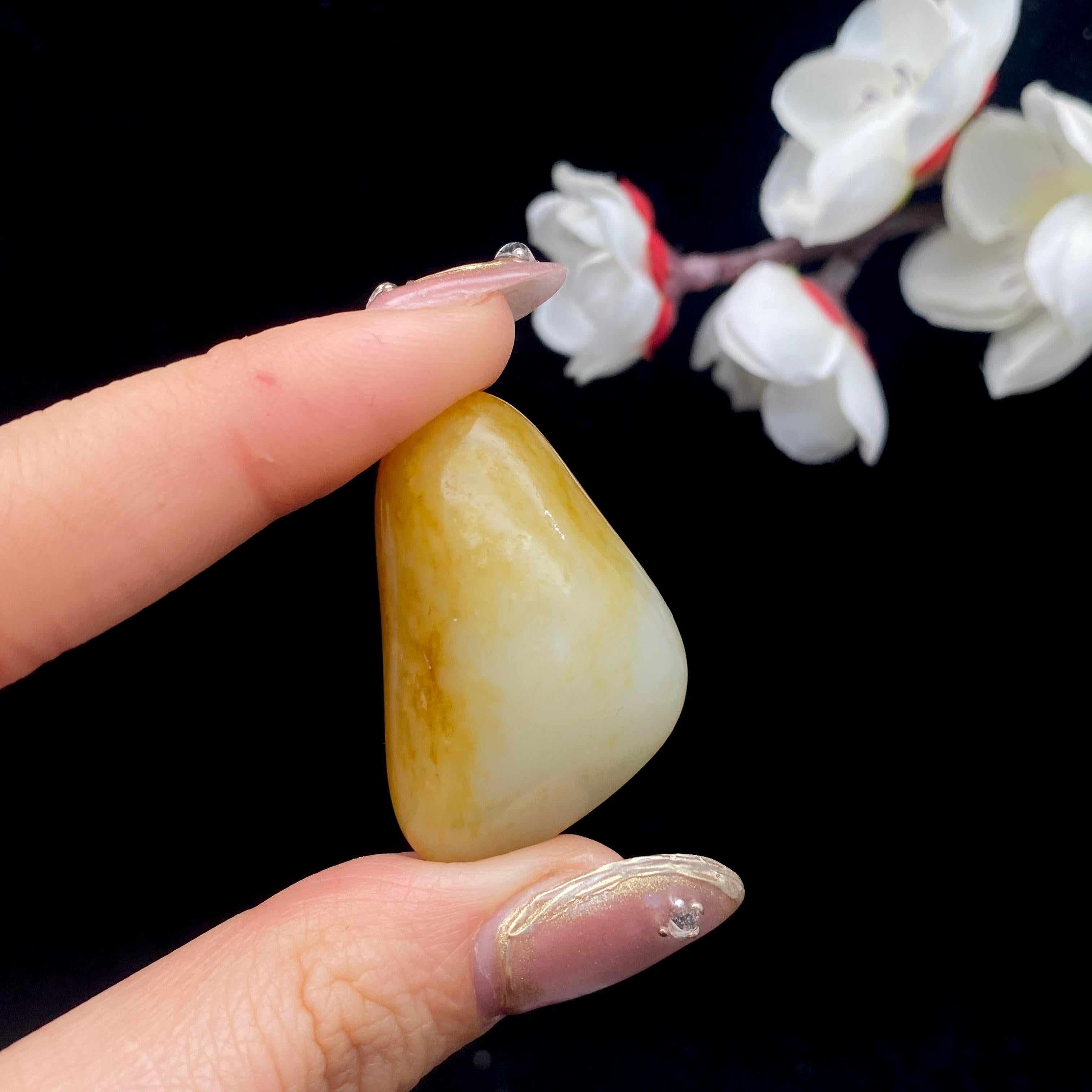 和田玉聚黄皮籽料原石（14.9g）