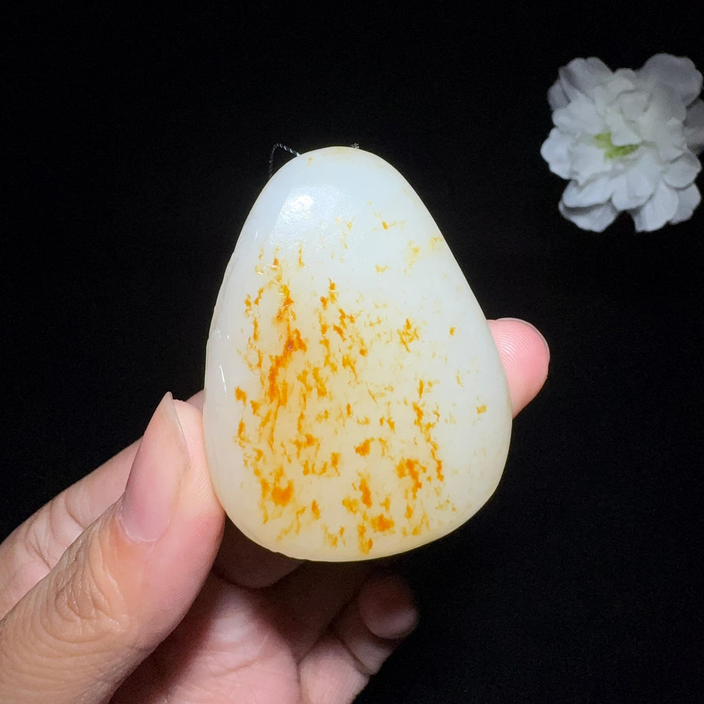 和田玉籽料观音（52.8g）