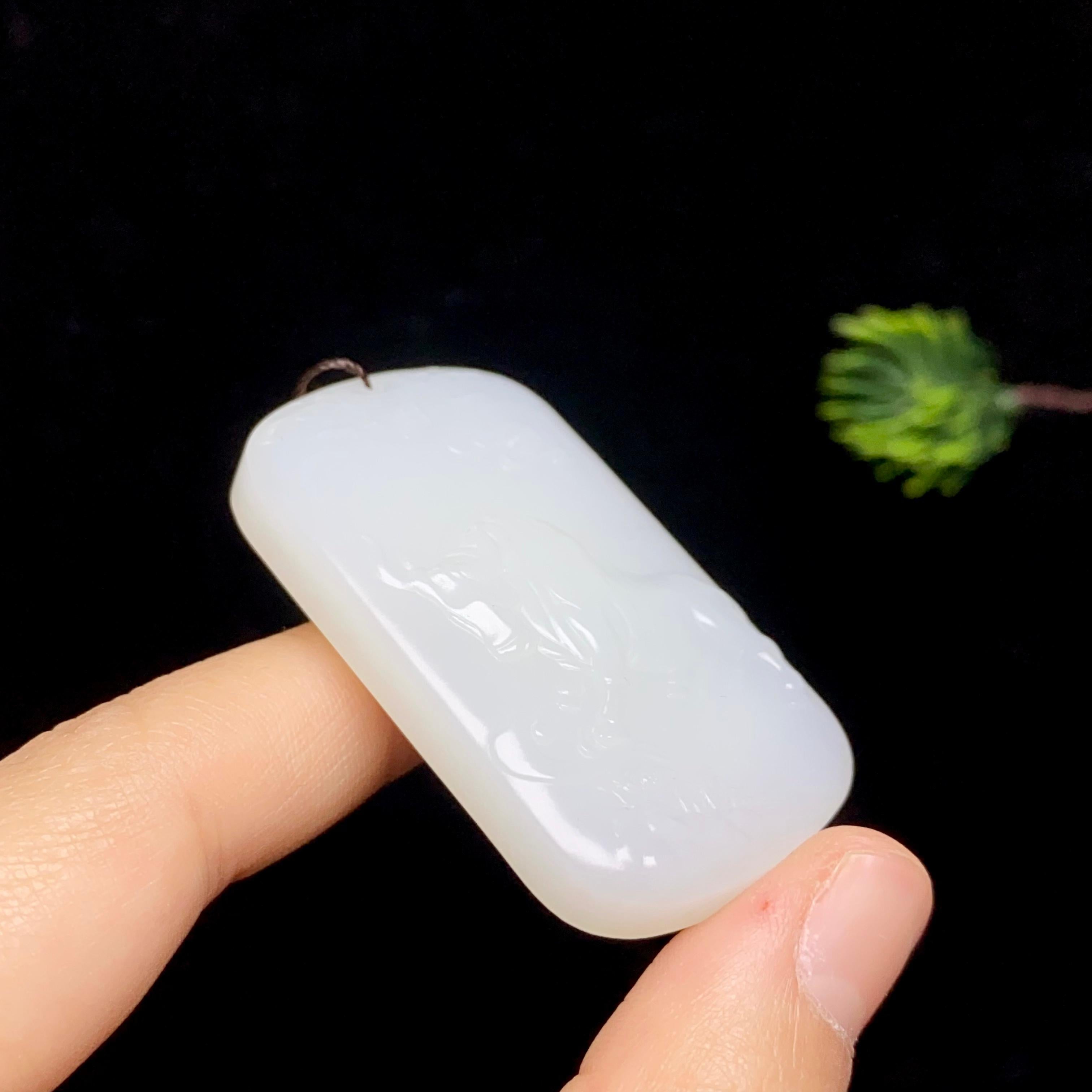 和田玉白玉牛气冲天（31.6g）