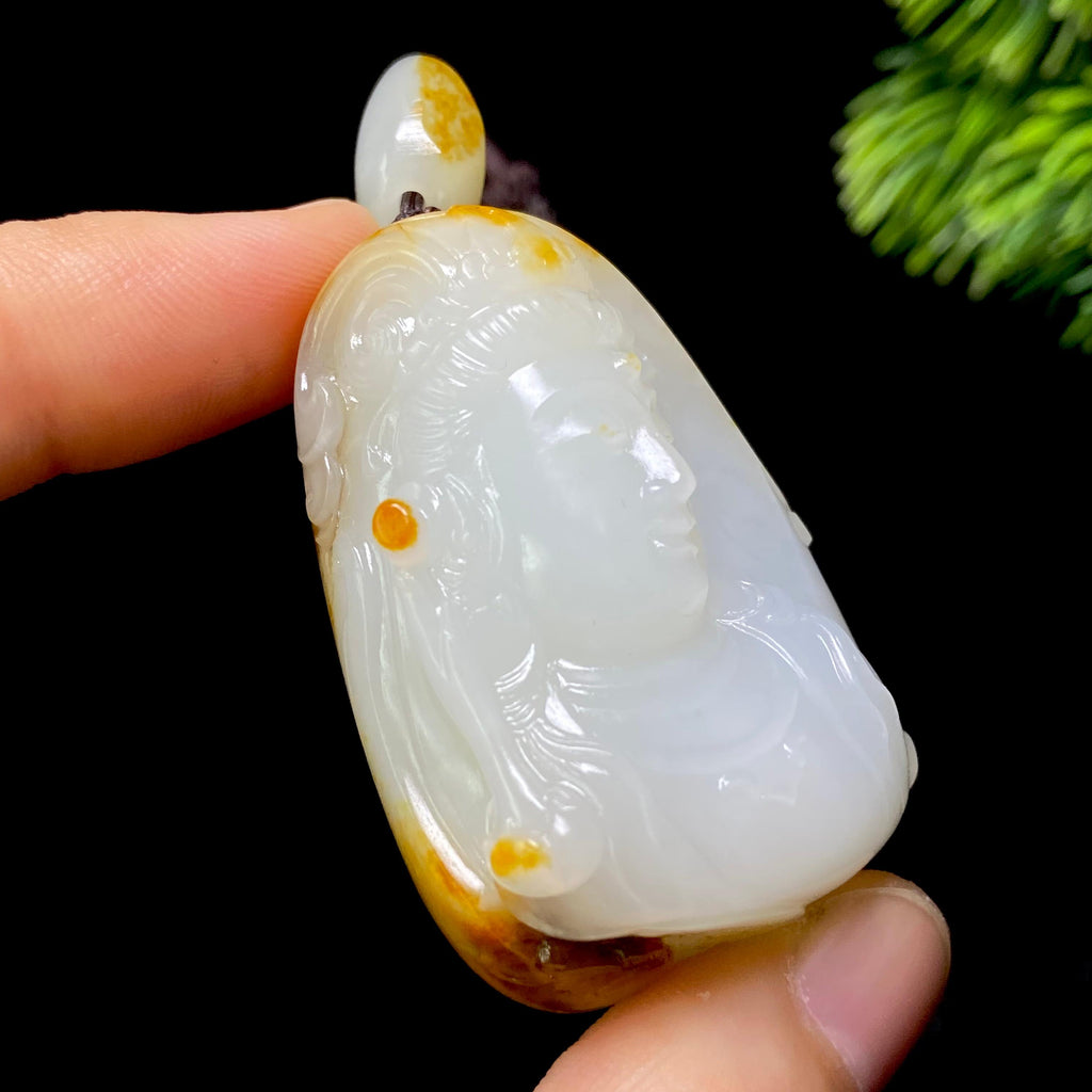 和田玉籽料观音（56.0g）
