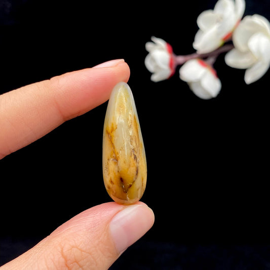 和田玉聚黄皮籽料原石（13.2g）