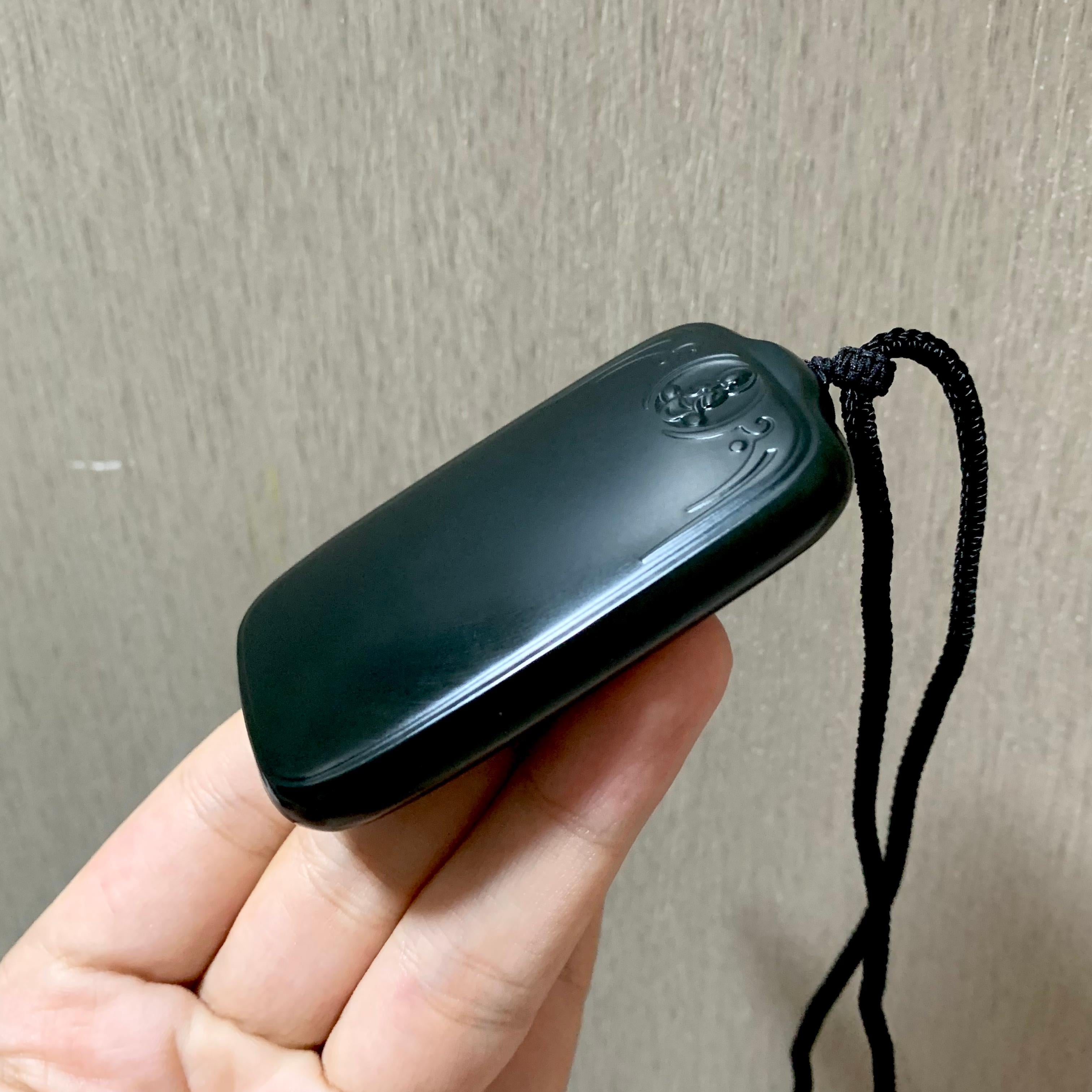 和田玉塔青一细悟道无事牌（81.5g）