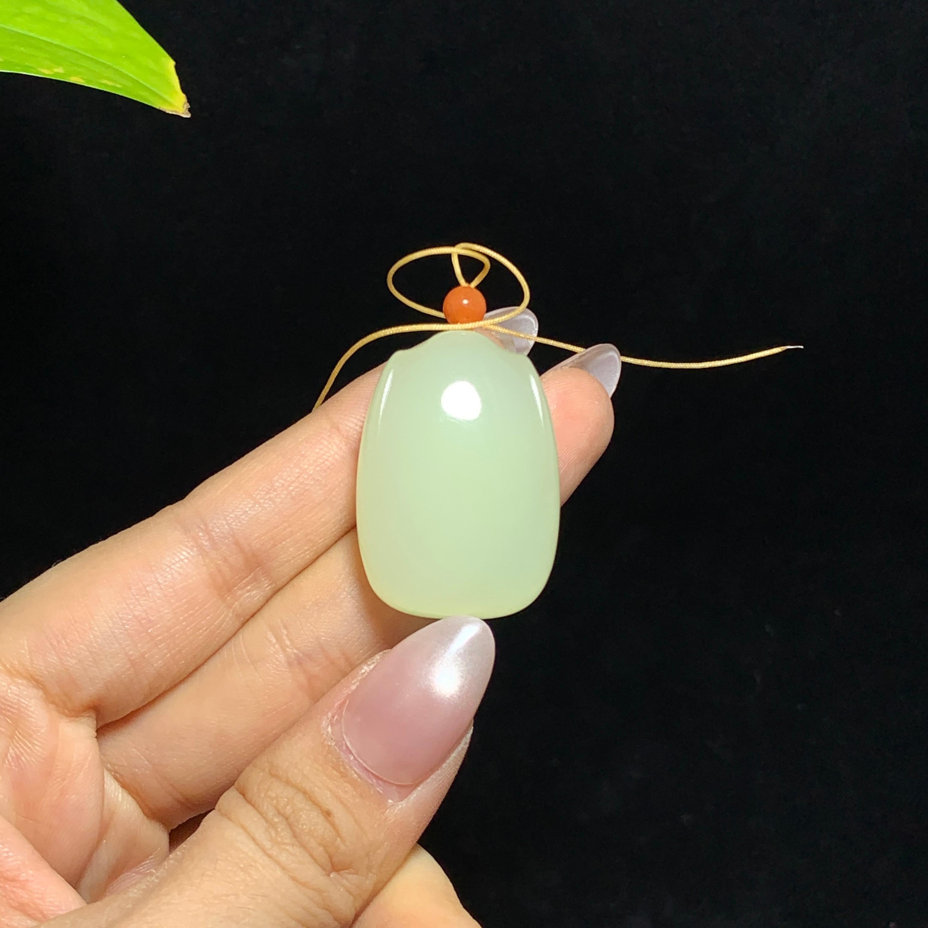 和田山料黄口无事牌挂件（17.3g）