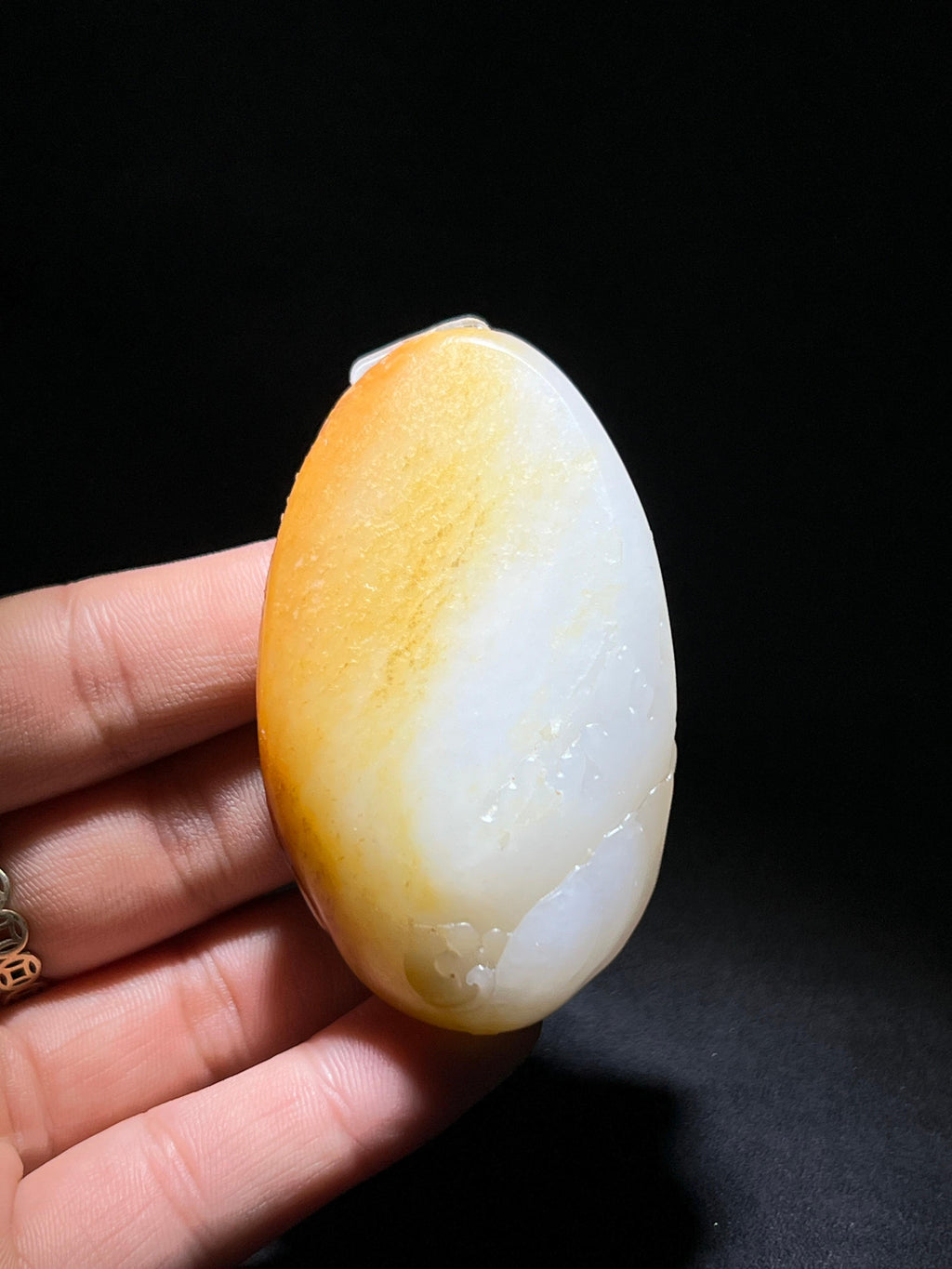 和田玉籽料观音（65.7g）