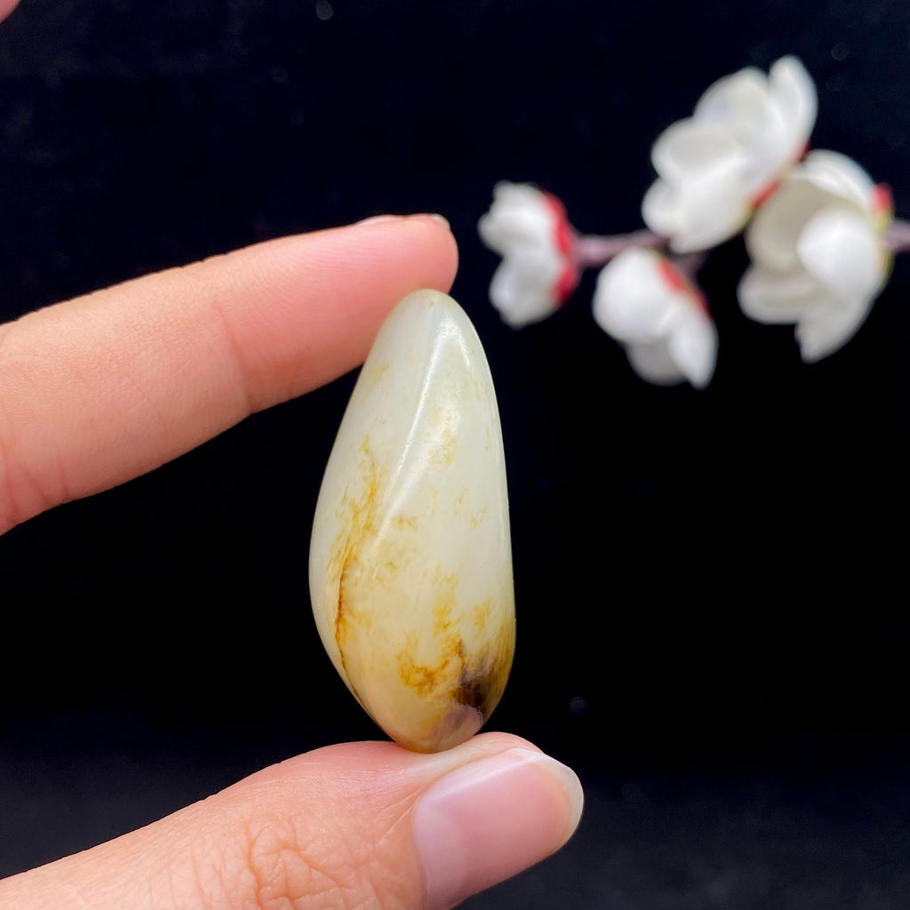 和田玉黄皮籽料（27.3g）