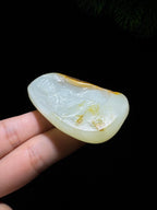 和田玉籽料观音（74.0g）
