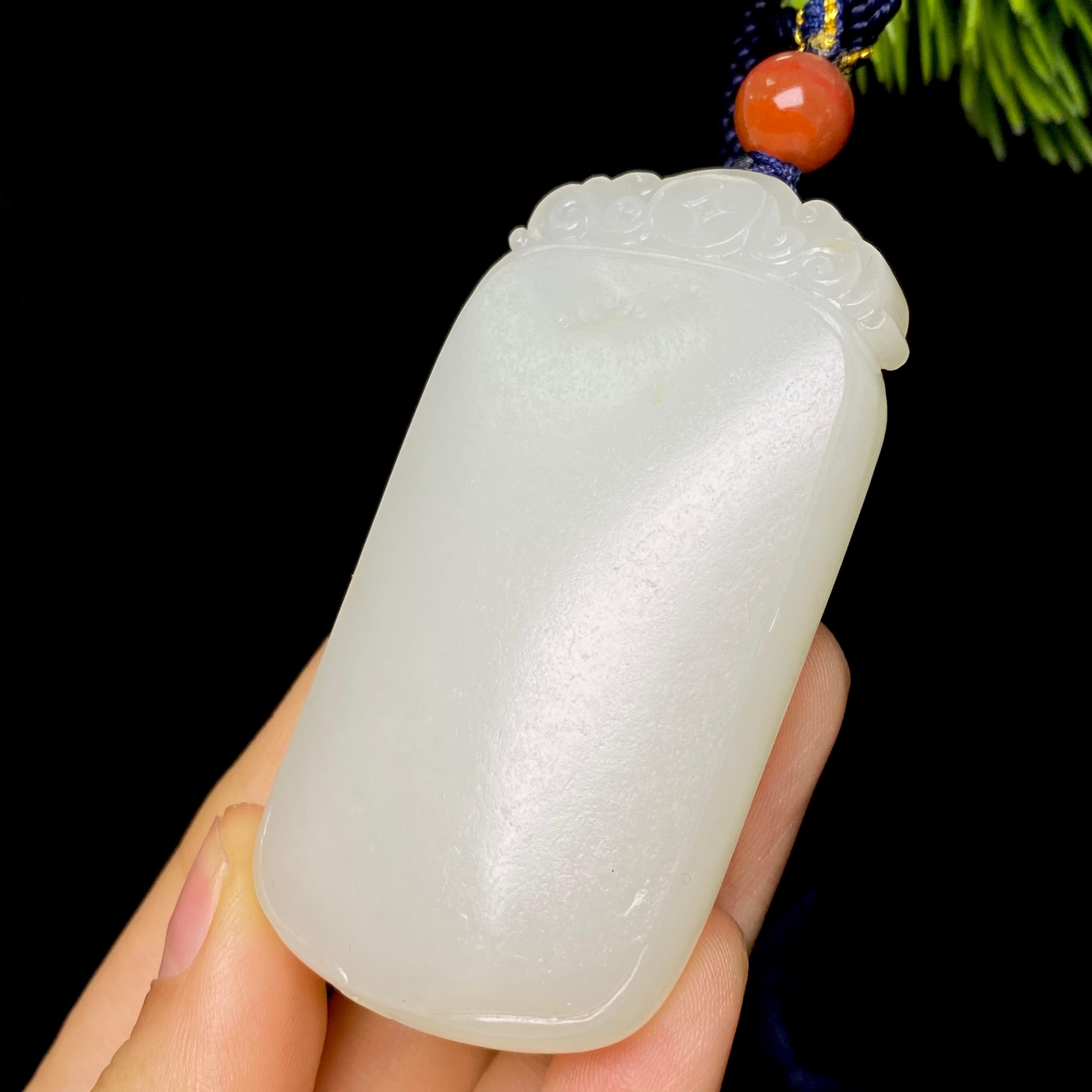 和田玉籽料无事牌（67.3g）