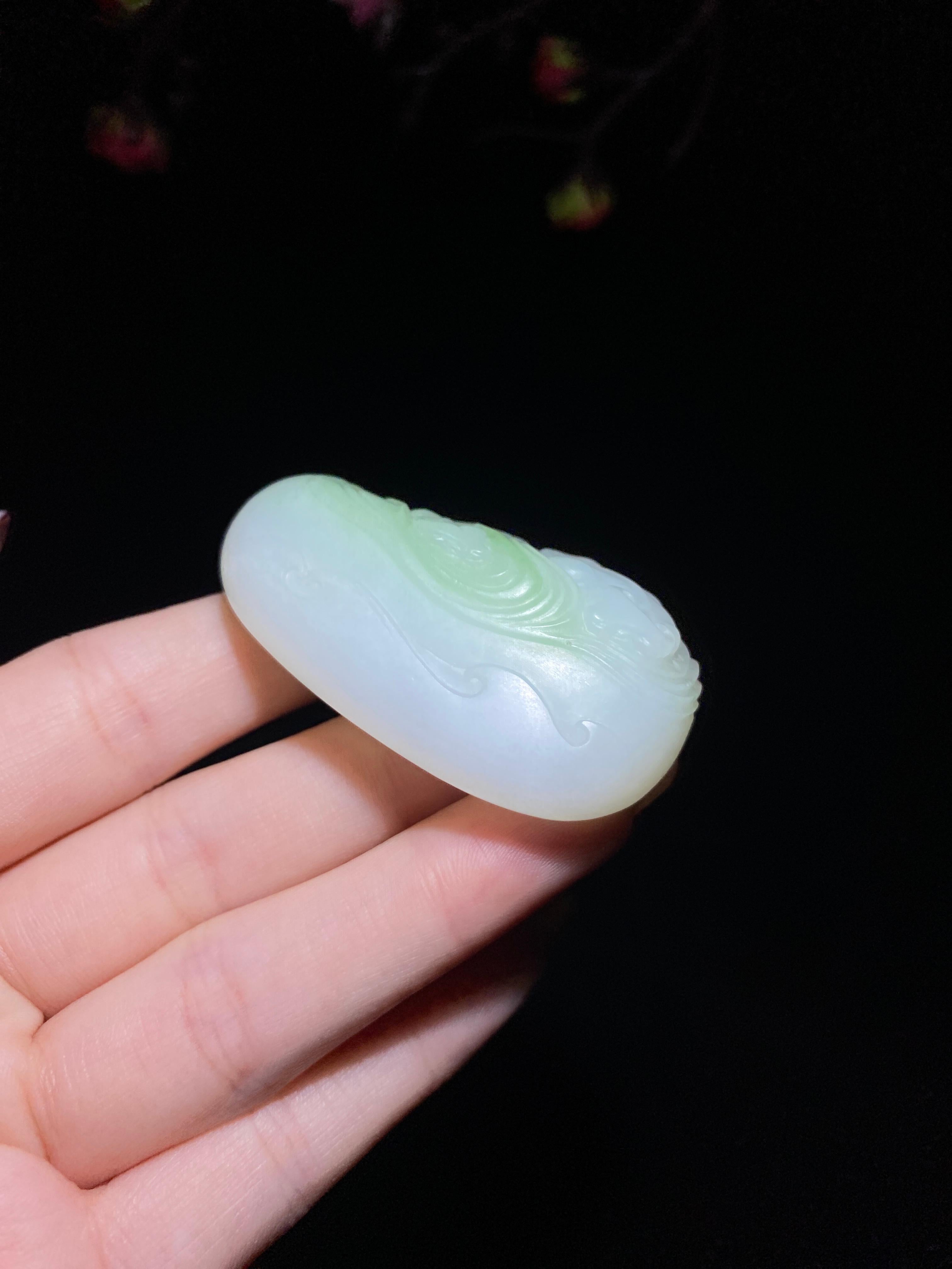 和田玉翠青牛挂件（48.8g）