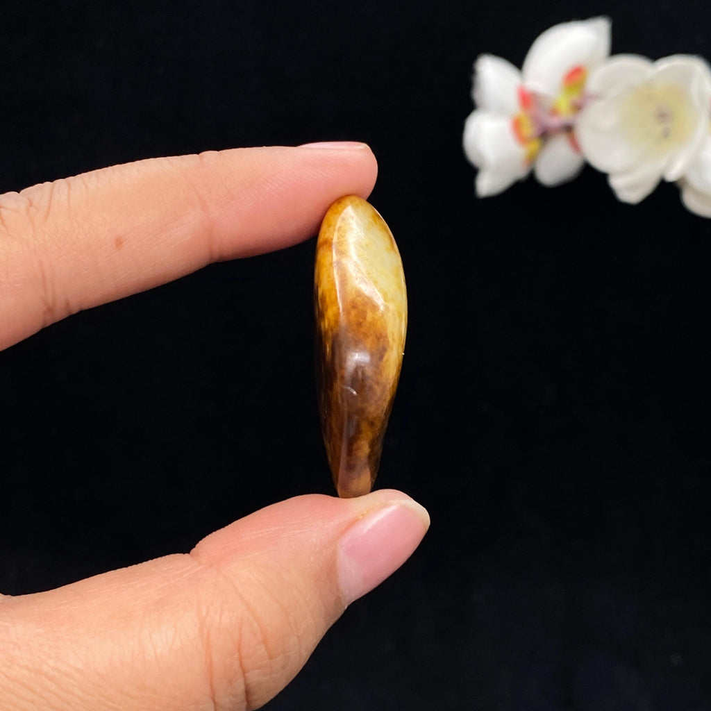 和田玉秋梨黄皮籽料挂件（16.5g）