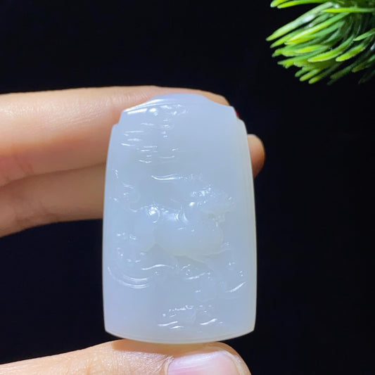 和田玉白玉麒麟挂件（26.4g）