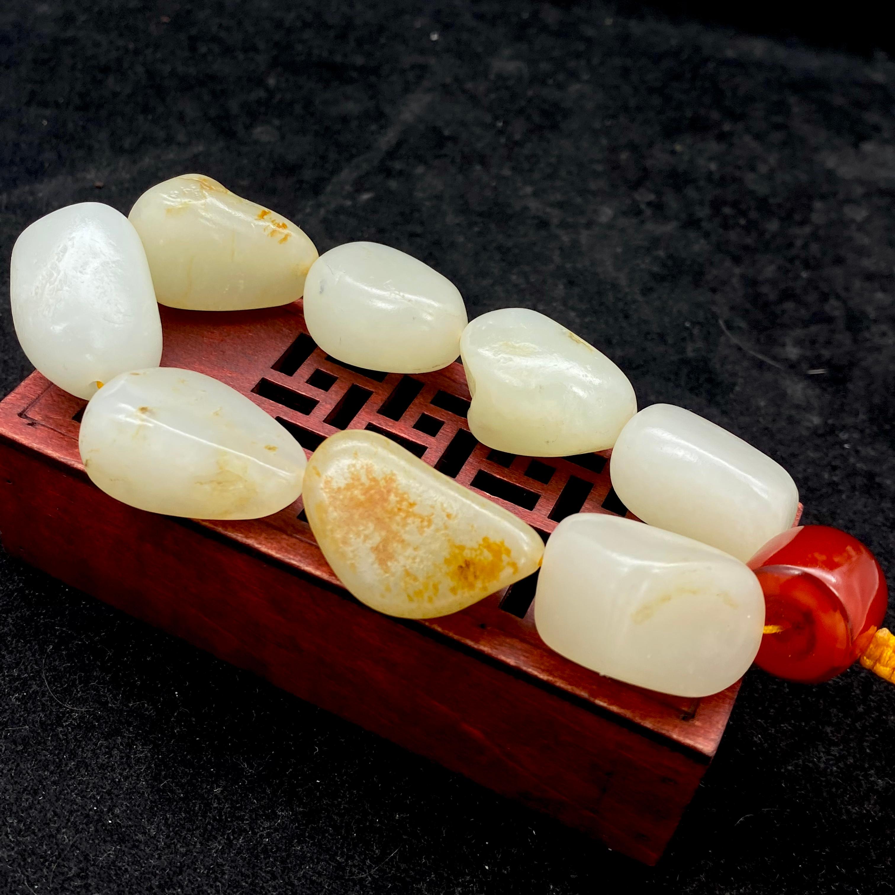和田玉洒金皮【精品手串】（96.9g）