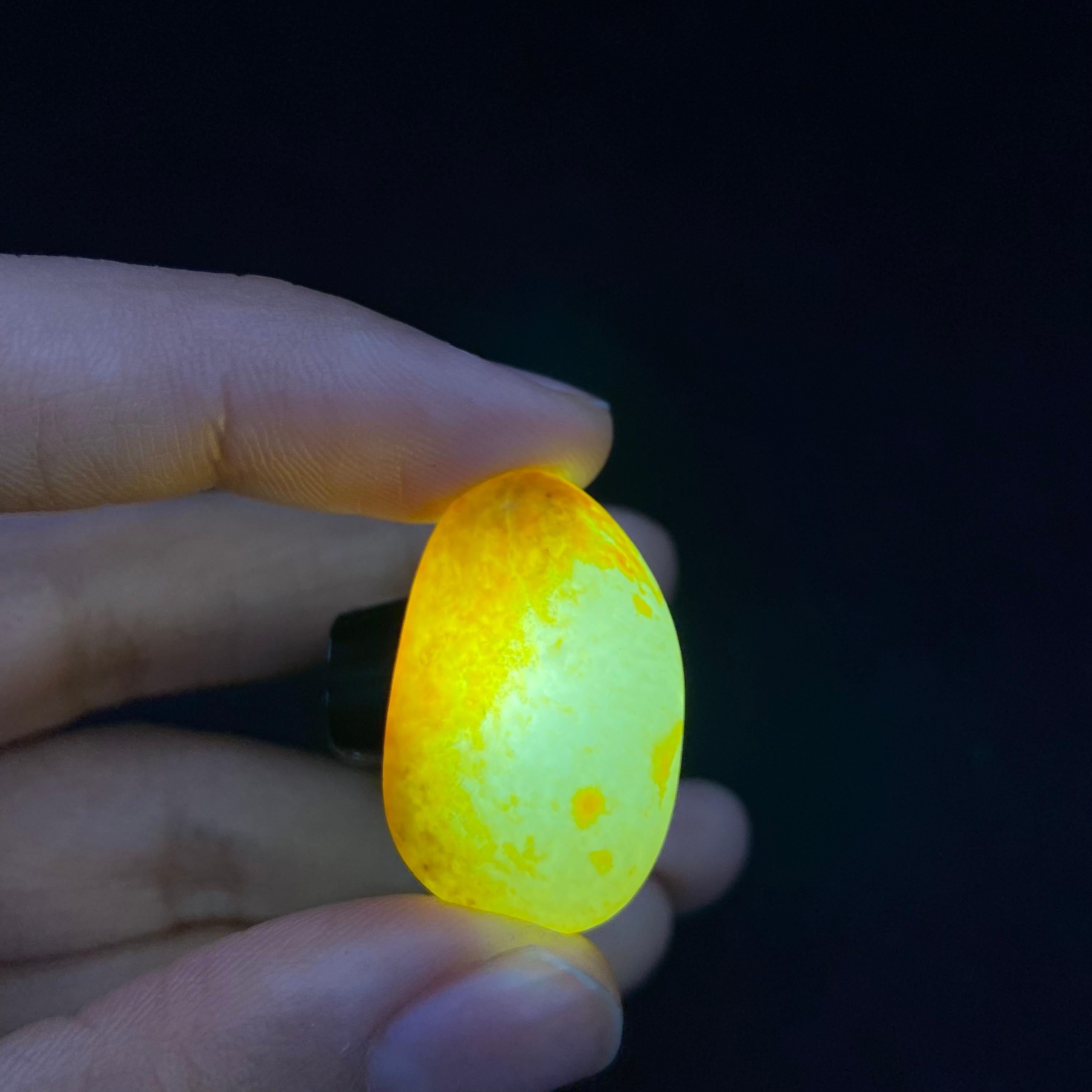 和田玉聚黄皮籽料吊坠籽（7.6g）