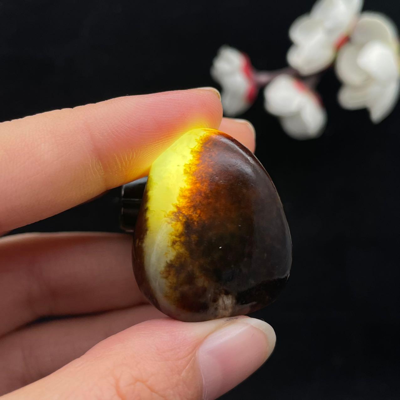 和田玉聚黑皮籽料（17.2g）