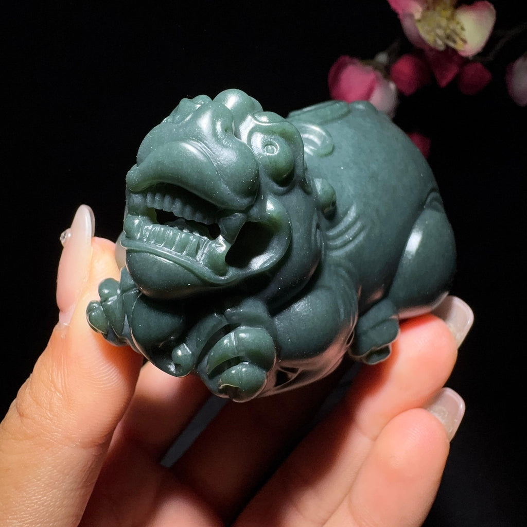 和田玉塔青手把件貔貅（216.0g）