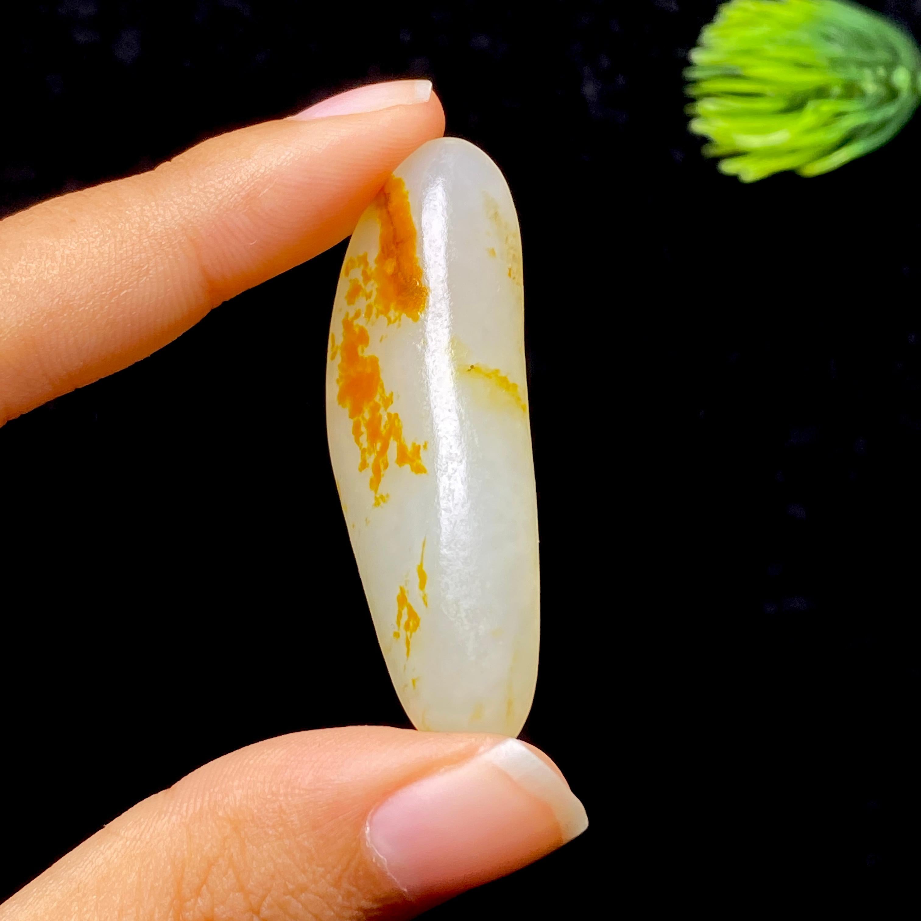 和田玉黄皮籽料（14.64g）