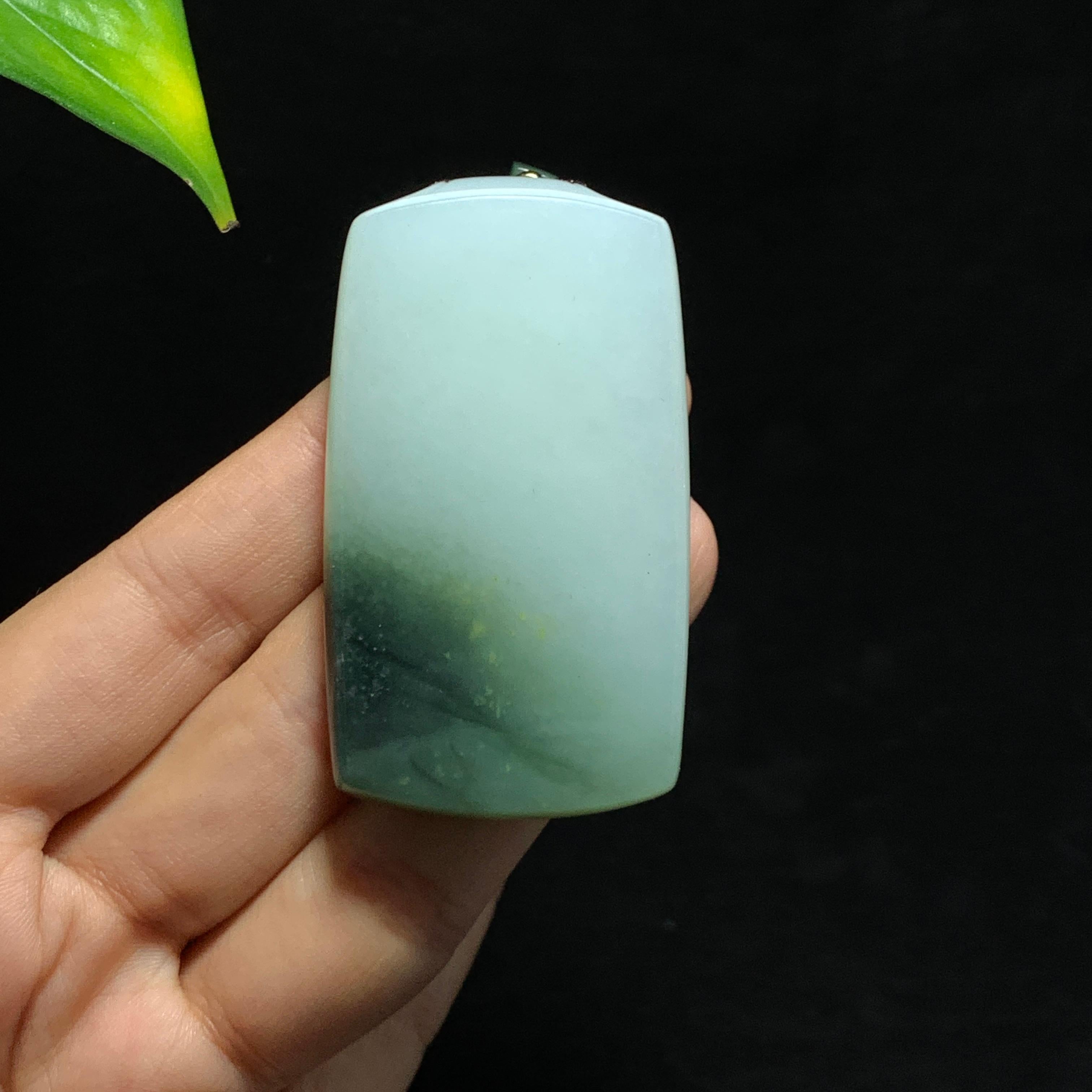和田山料白玉带翠无事牌挂件（50.9g）