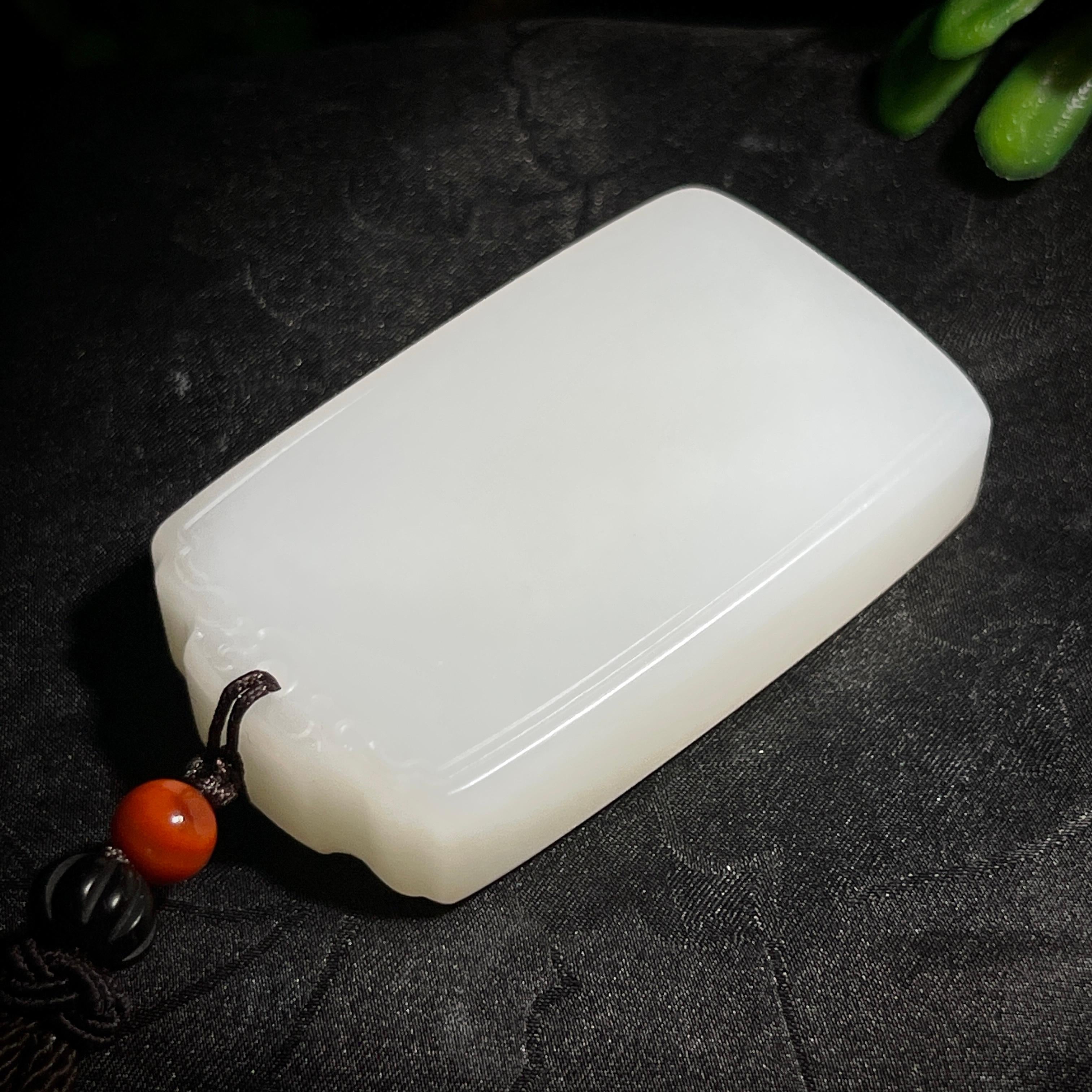 和田玉羊脂白玉无事牌（61.4g）