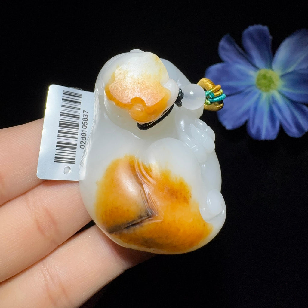 和田玉籽料手把件貔貅（69.3g）