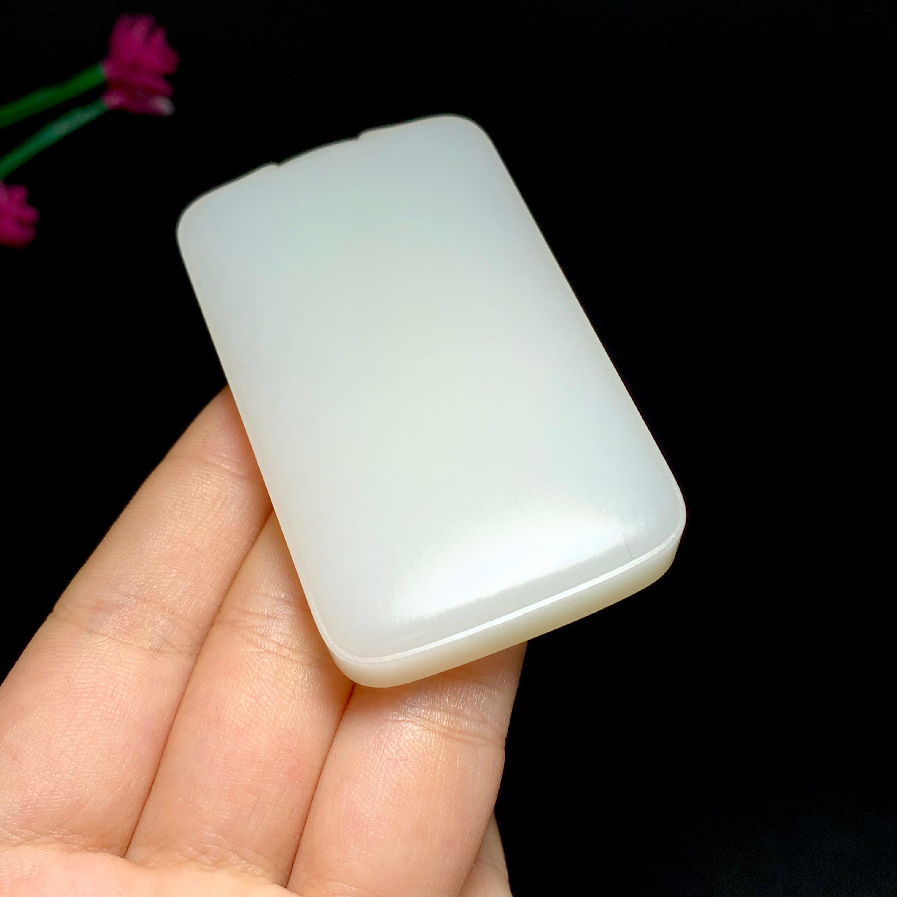 高品质和田羊脂白玉平安无事牌（79.0g）