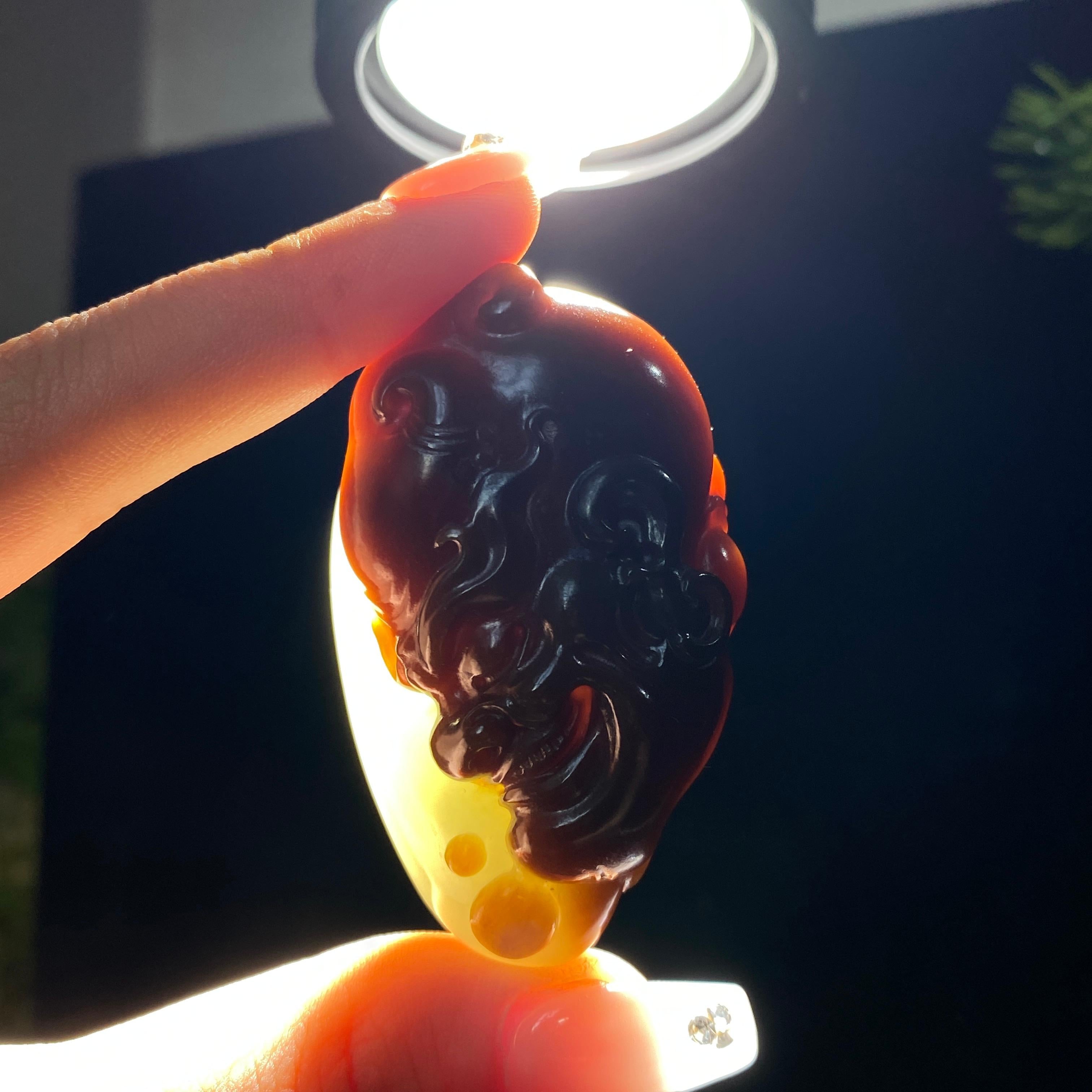 和田玉且末糖白罗汉（52.8g）