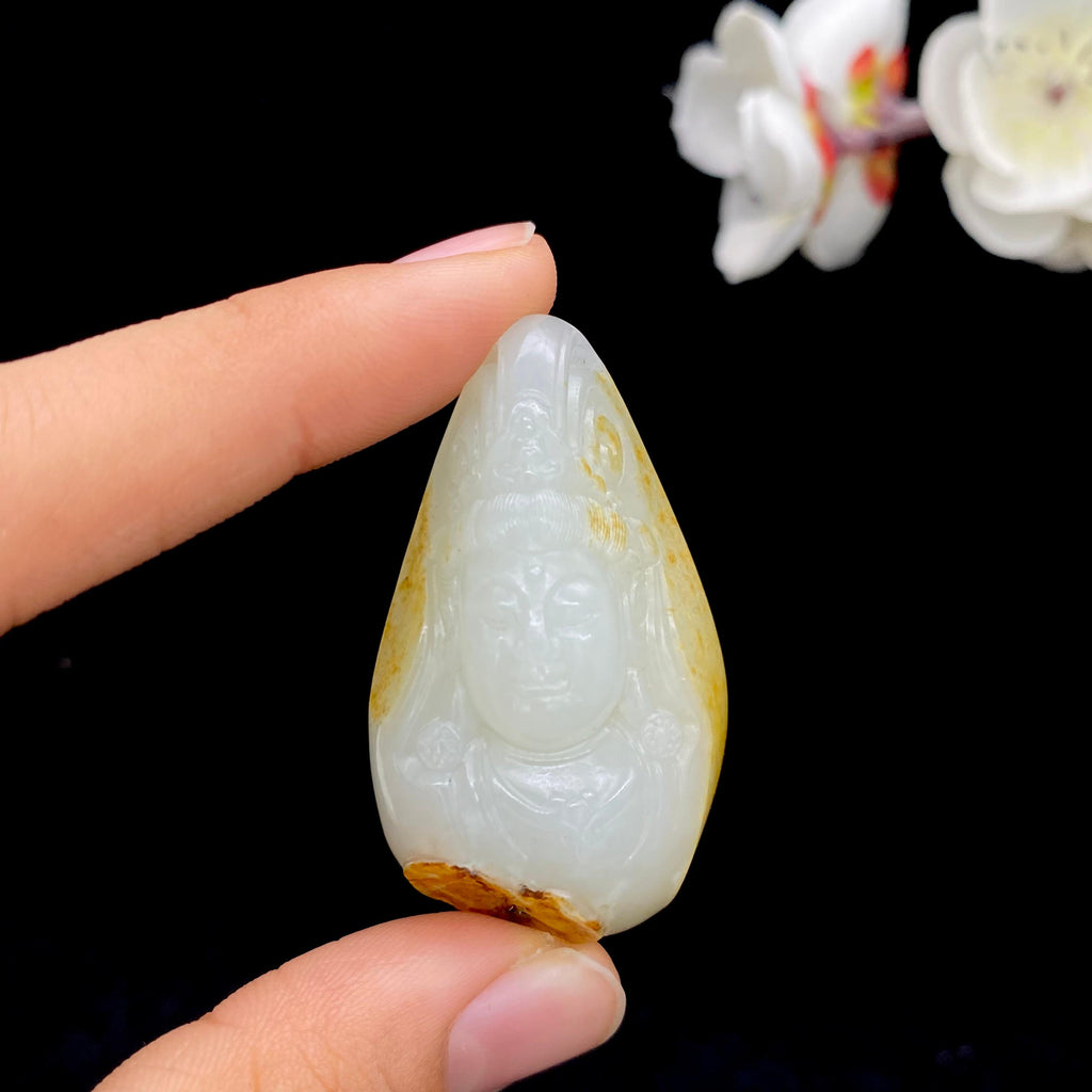 和田玉籽料【观音头】（27.8g）