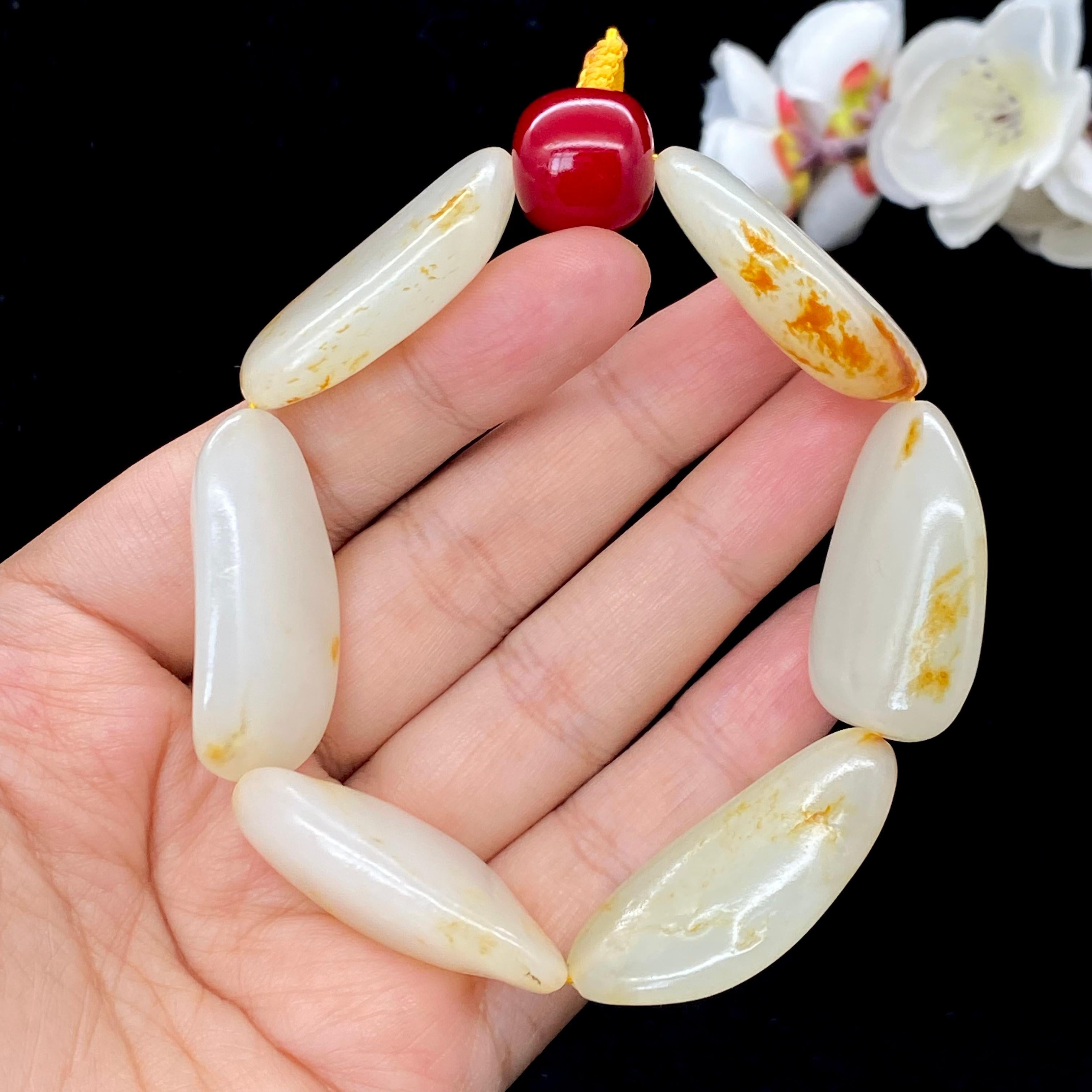 和田玉洒金皮籽料【精品手串】（69.8g）