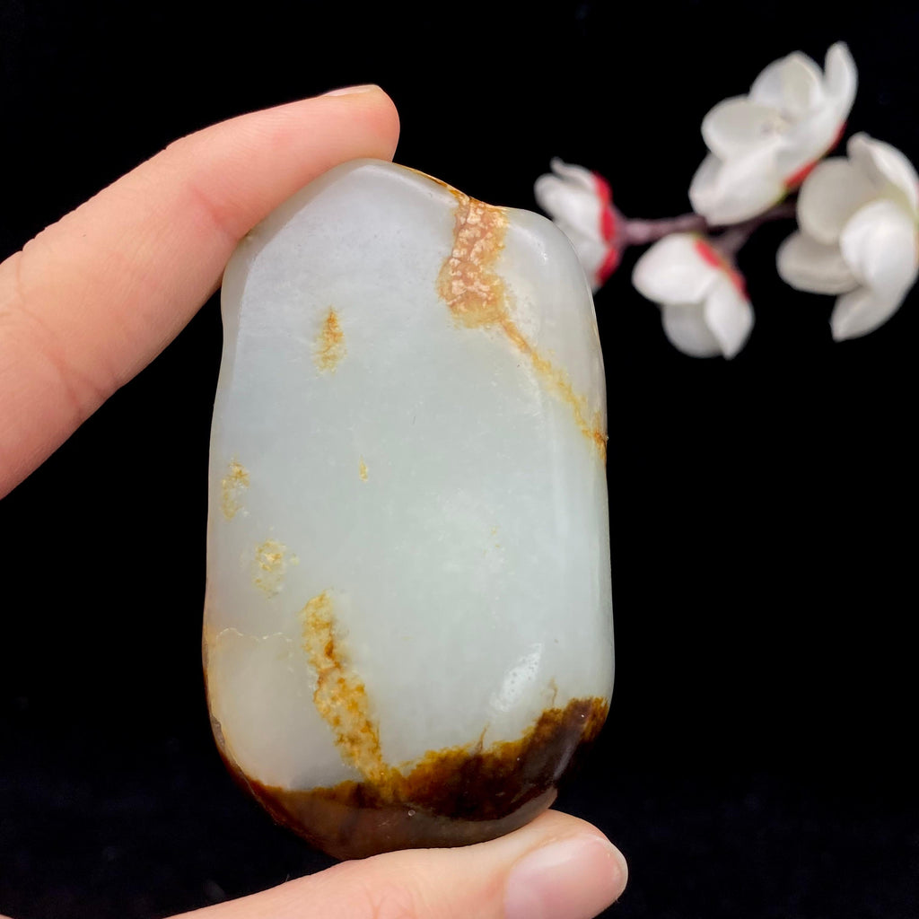 和田玉聚红皮籽料手把件（91.3g）