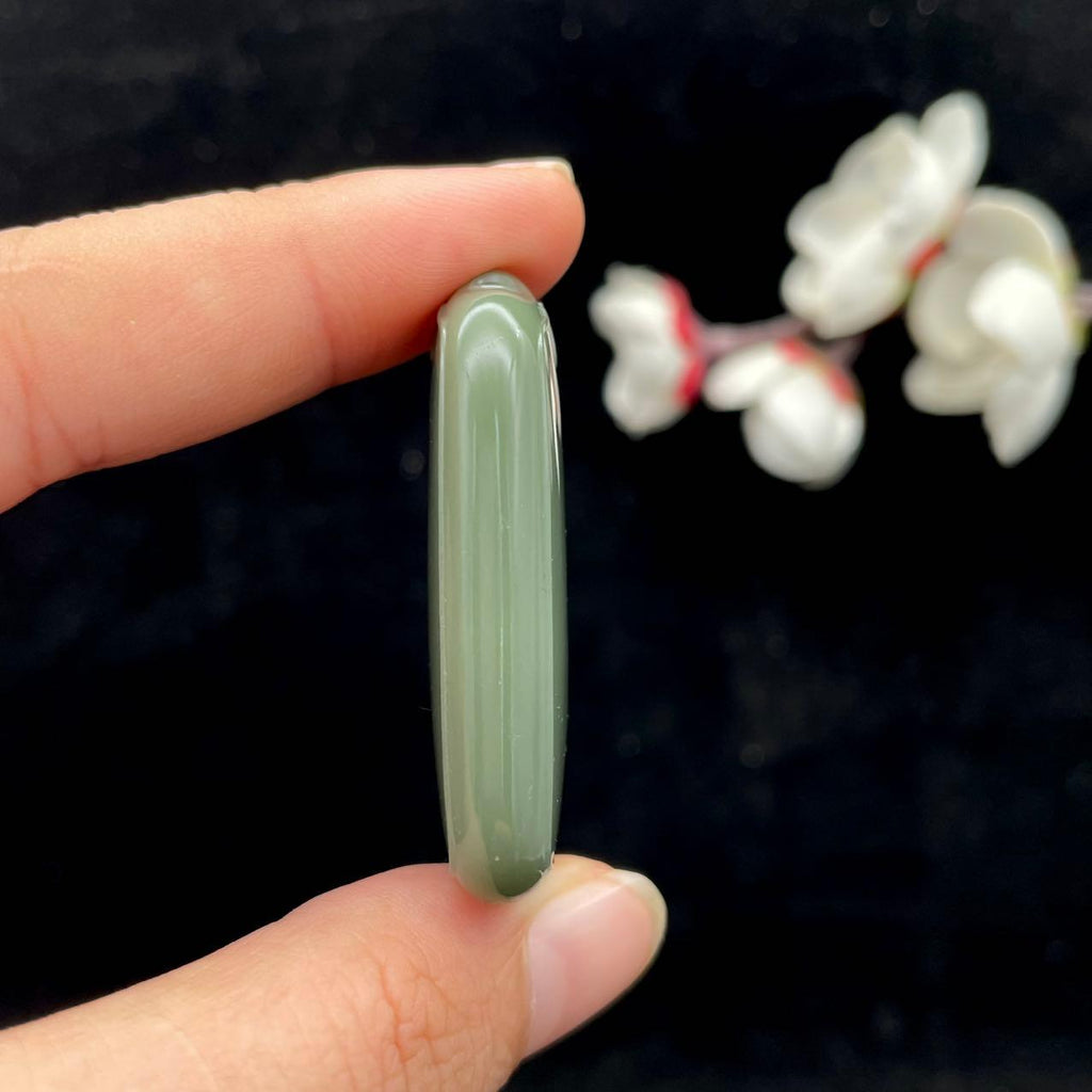 和田玉沙枣青籽料【平安无事牌】（24.6g）