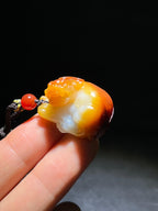 和田玉黄皮籽料貔貅（18.2g）